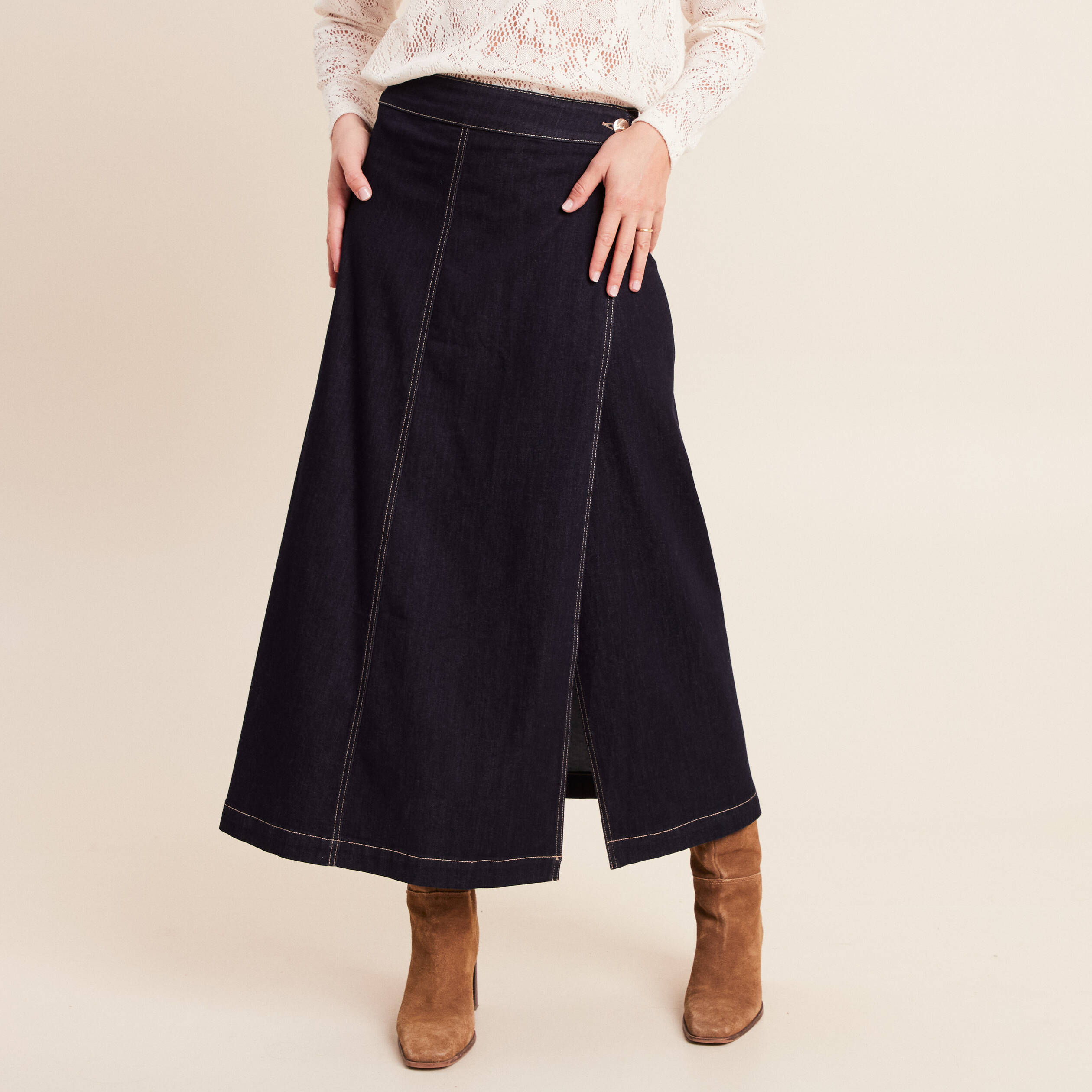Jupe En Jean Femme Evasée Genoux – Tissu Extensible Confort – Van Der Rich – Style Casual Chic
