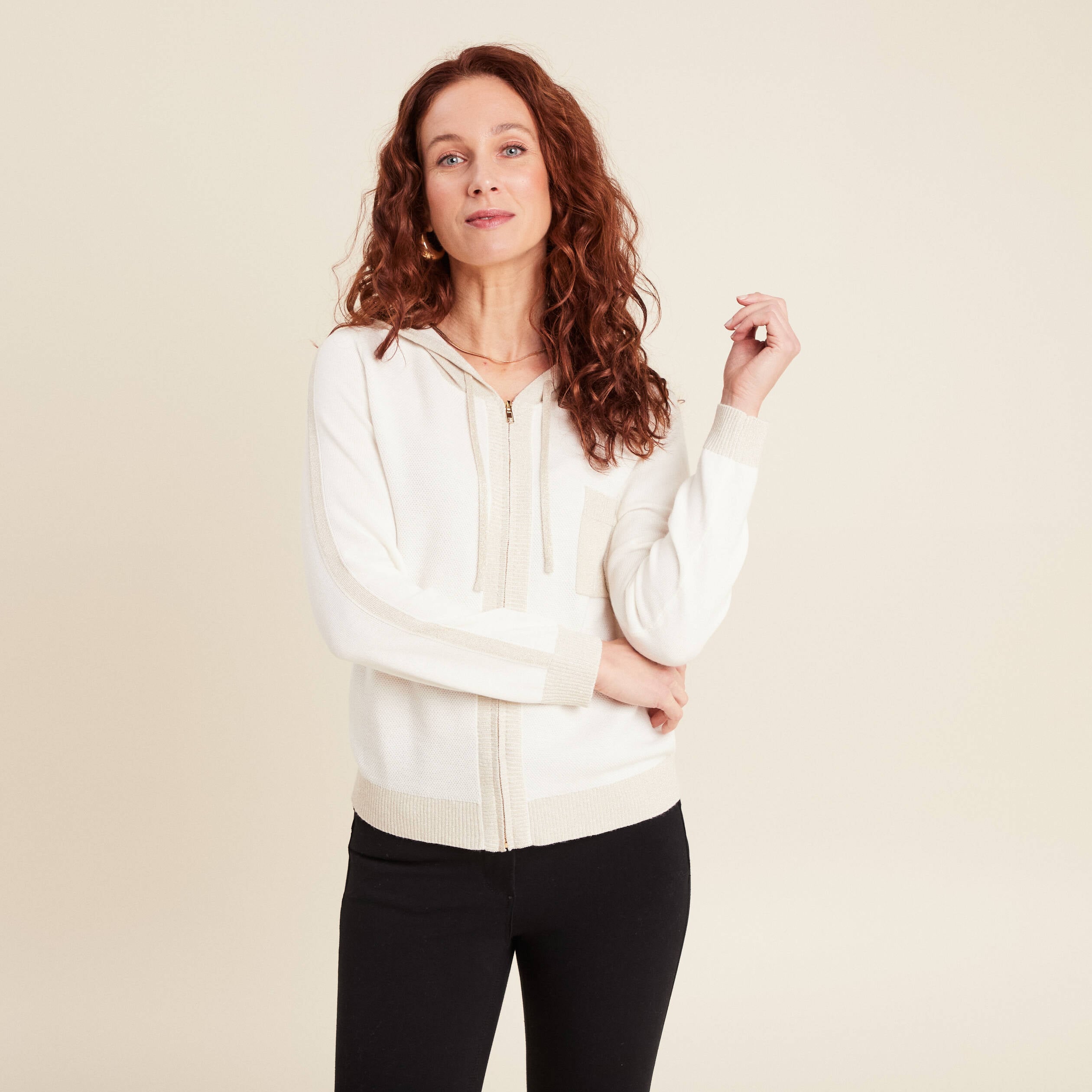 Sweat &agrave; capuche zipp&eacute; ecru femme