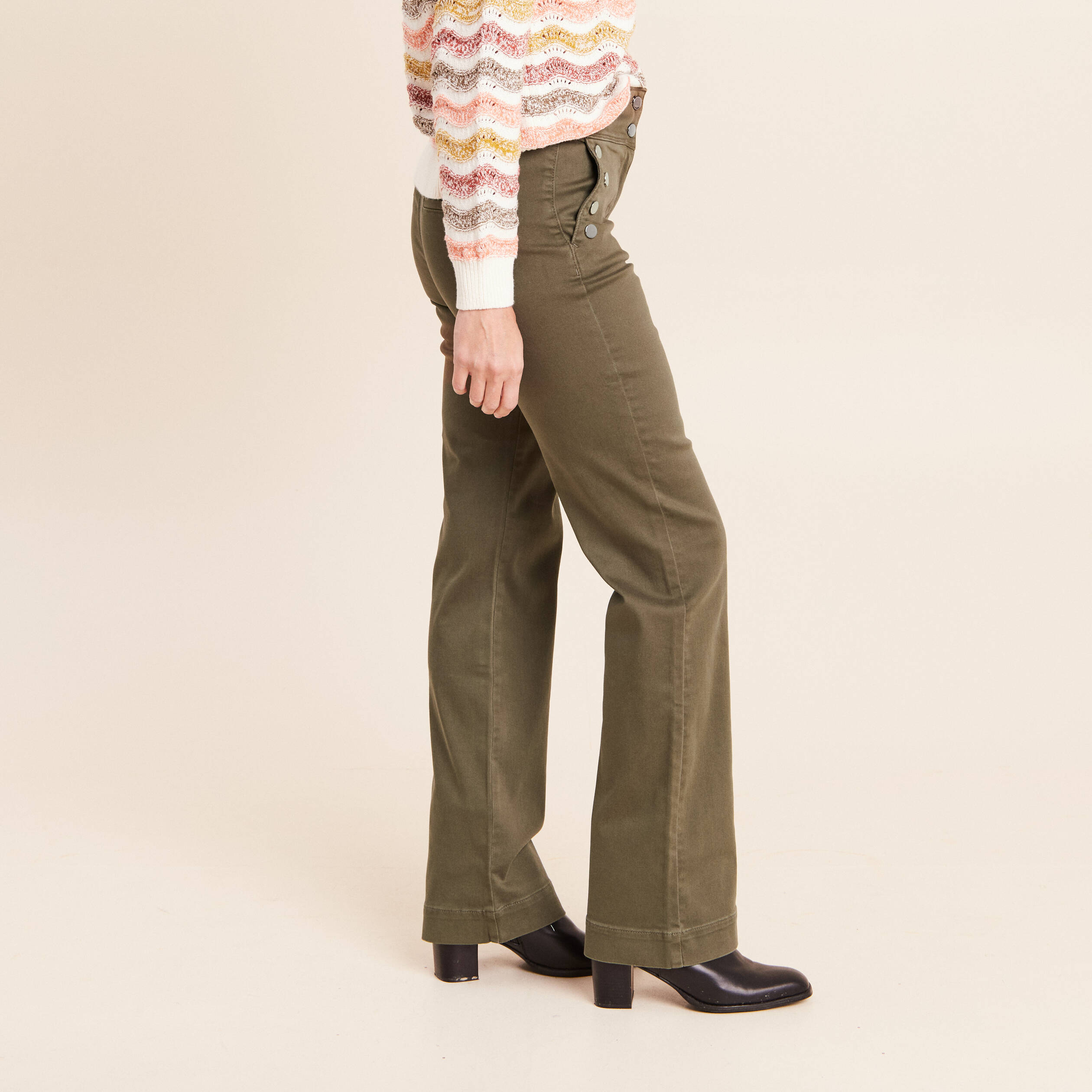 Pantalon coupe bootcut &agrave; pont vert kaki femme