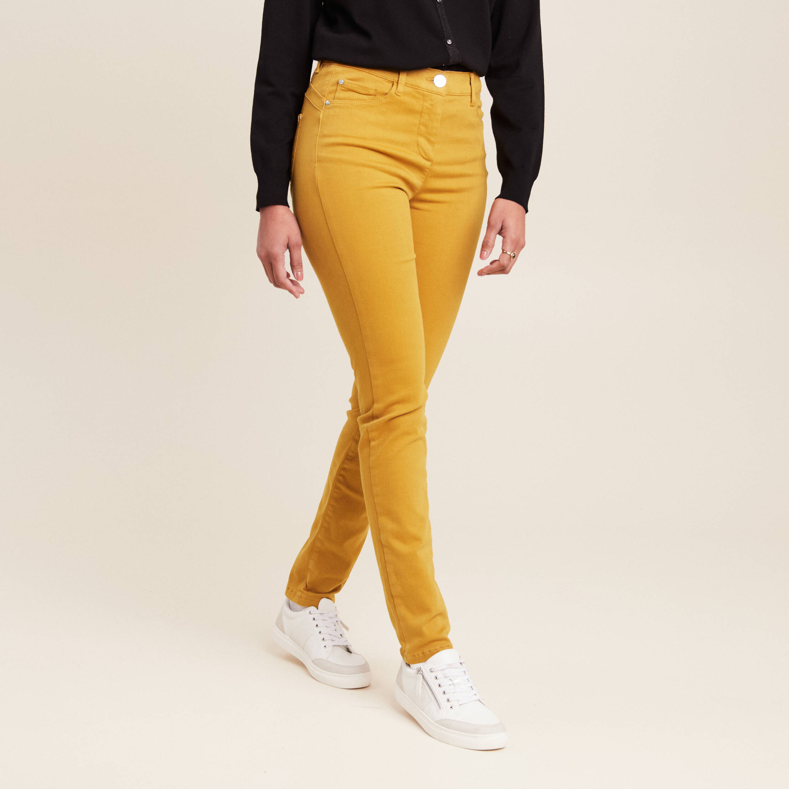 Jean magique L'Unique coupe ajust&eacute;e jaune femme