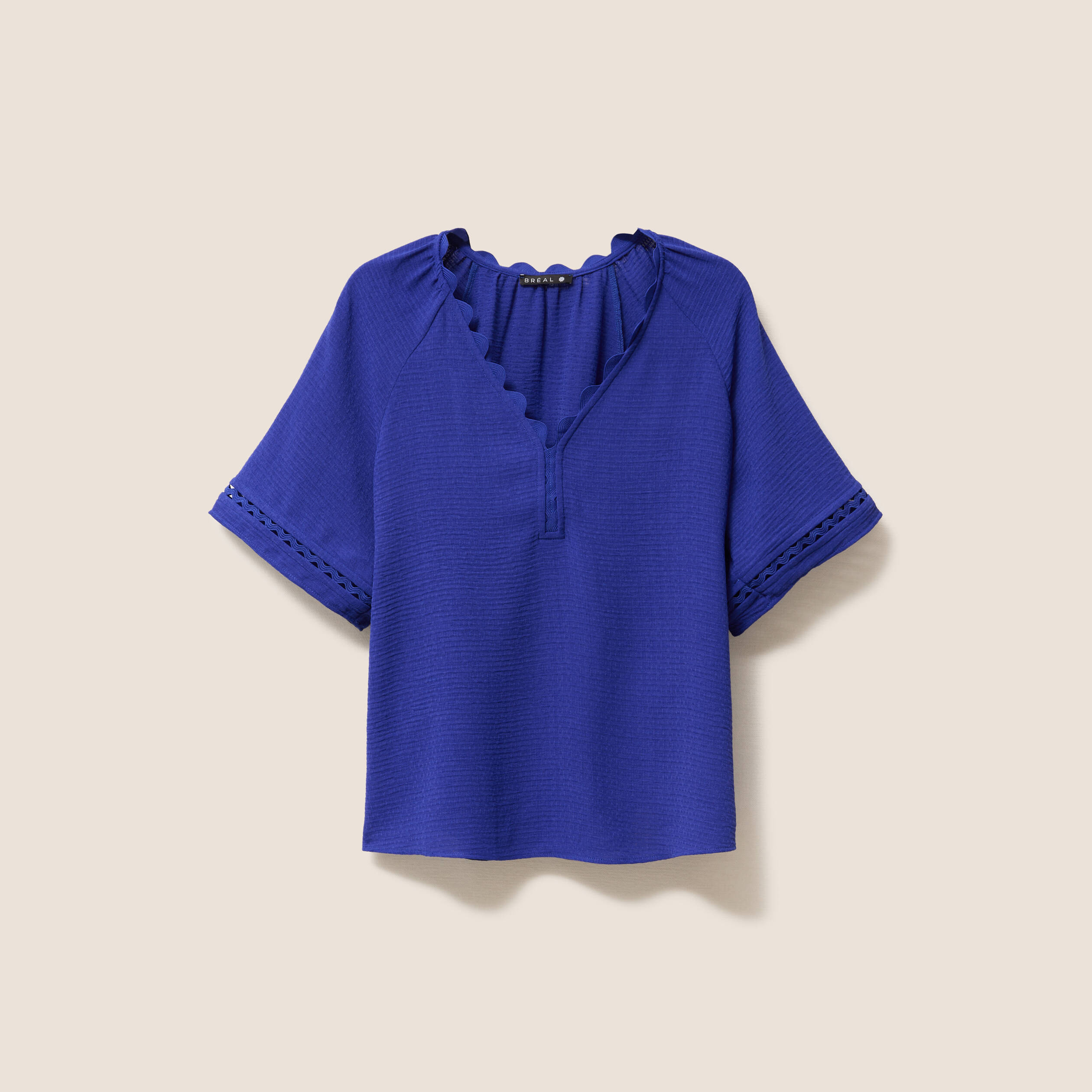 Blouse fluide col v manches courtes bleu fonc&eacute; femme