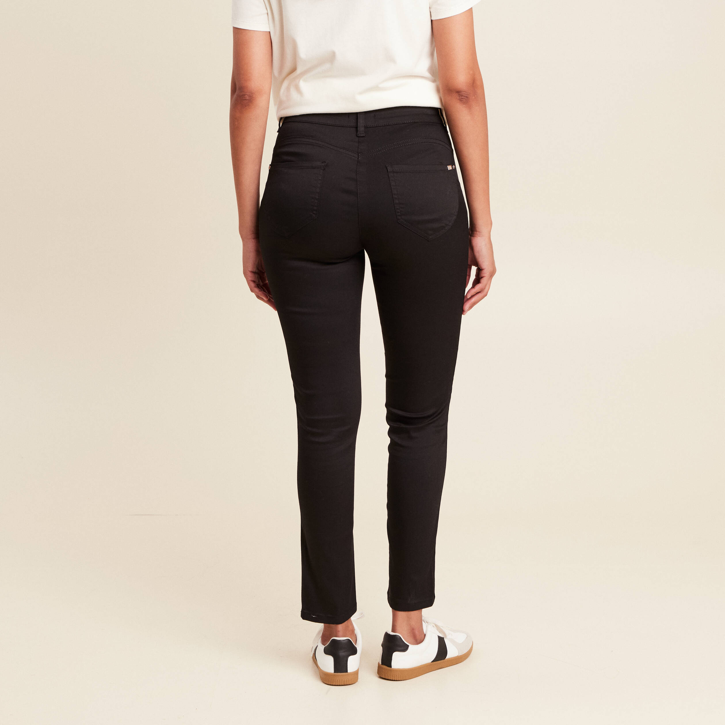 pantalon leger taille standard 78eme noir femme Pantalon léger taille standard 7/8ème noir femme