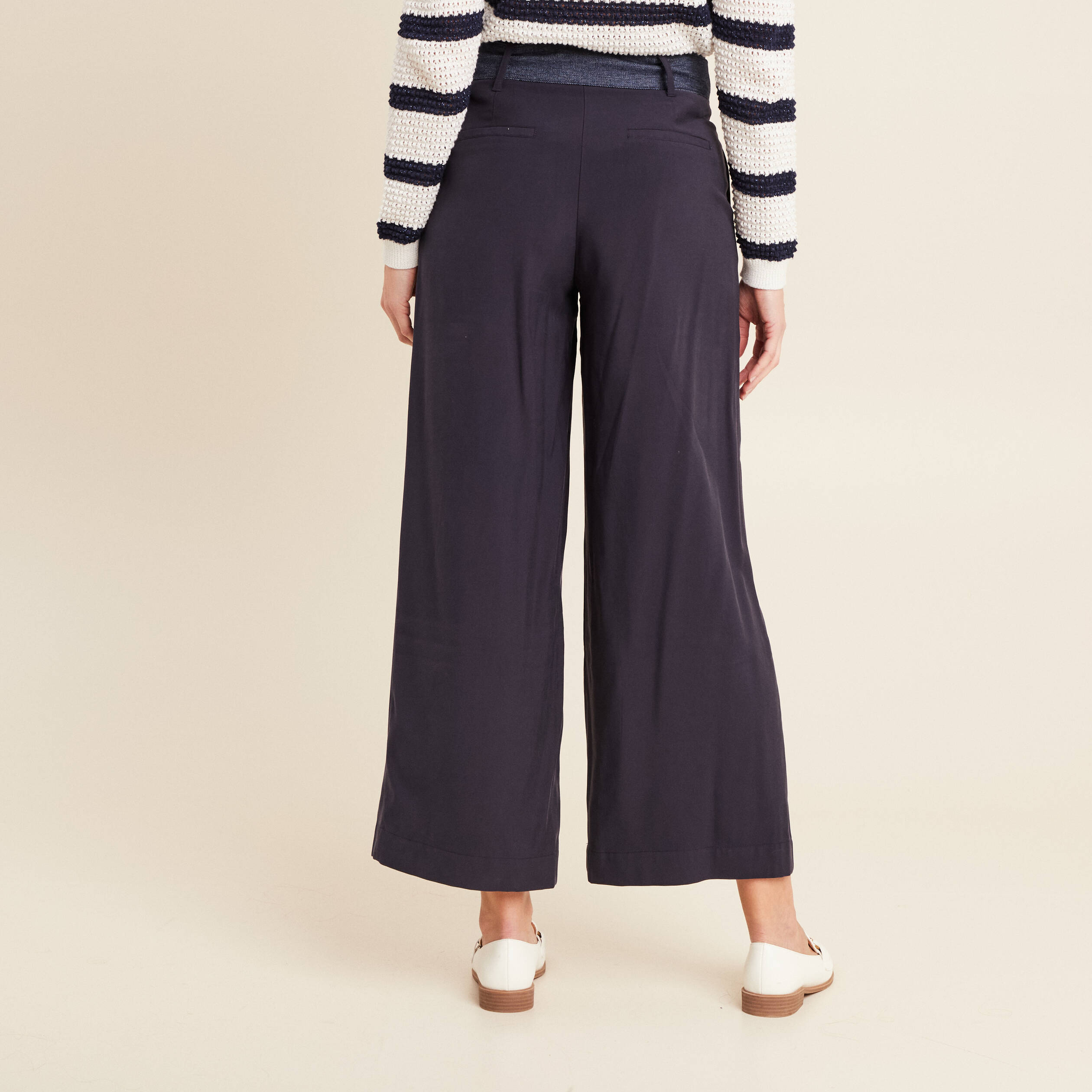 pantalon large ceinture bleu fonce femme Pantalon large ceinturé bleu foncé femme