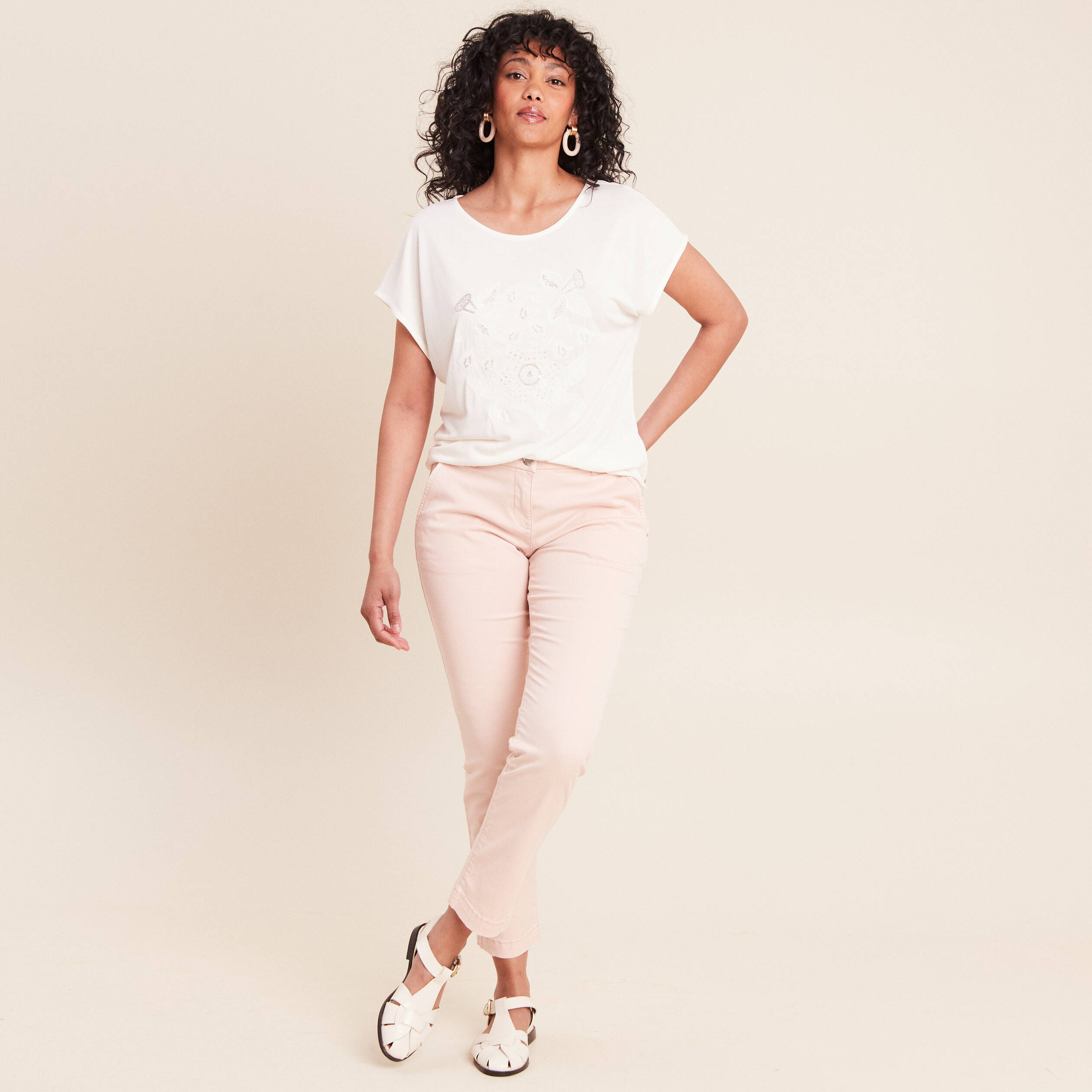 Pantalon coupe chino taille bascul&eacute;e rose poudr&eacute;e femme
