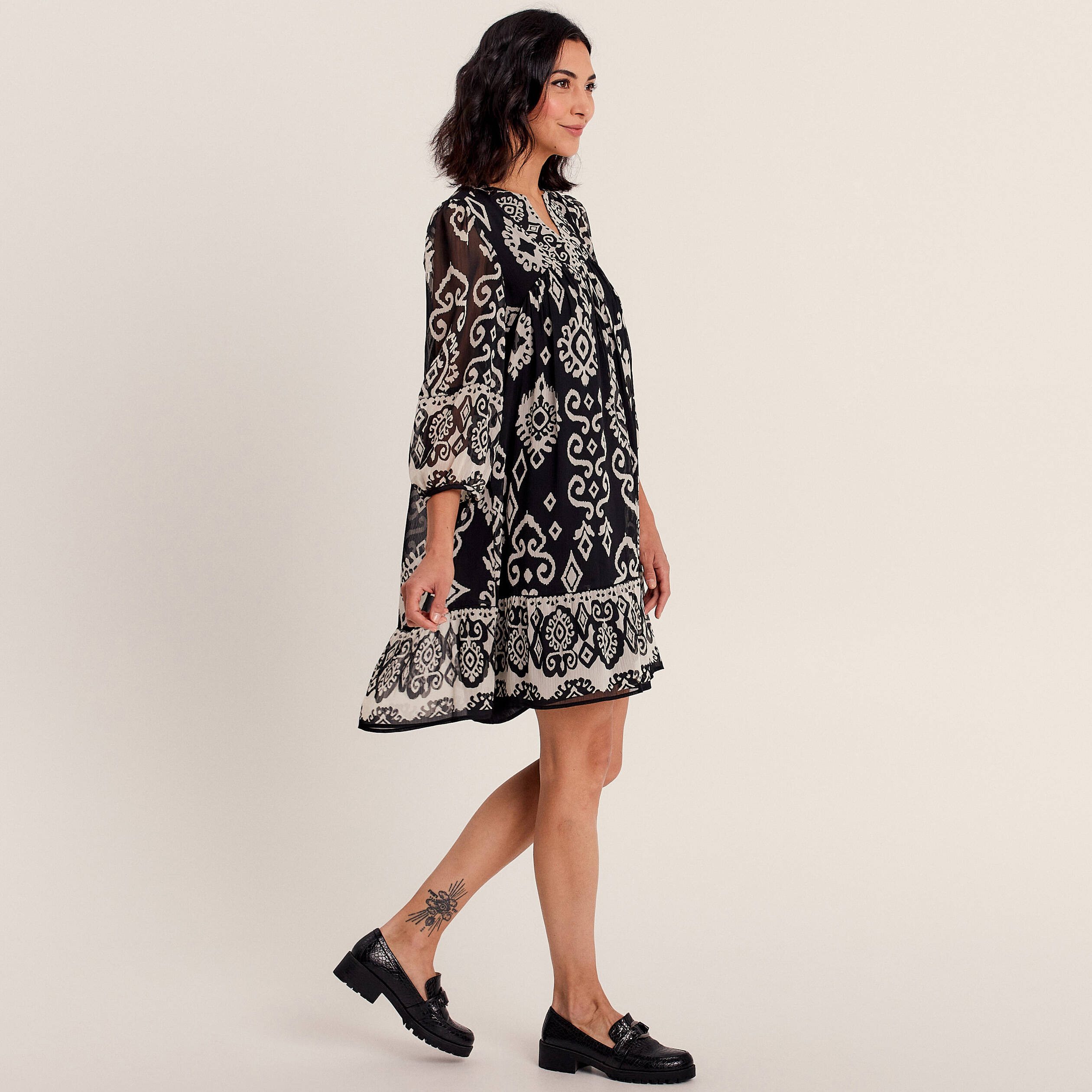 Robe évasée manches 3/4 noir femme