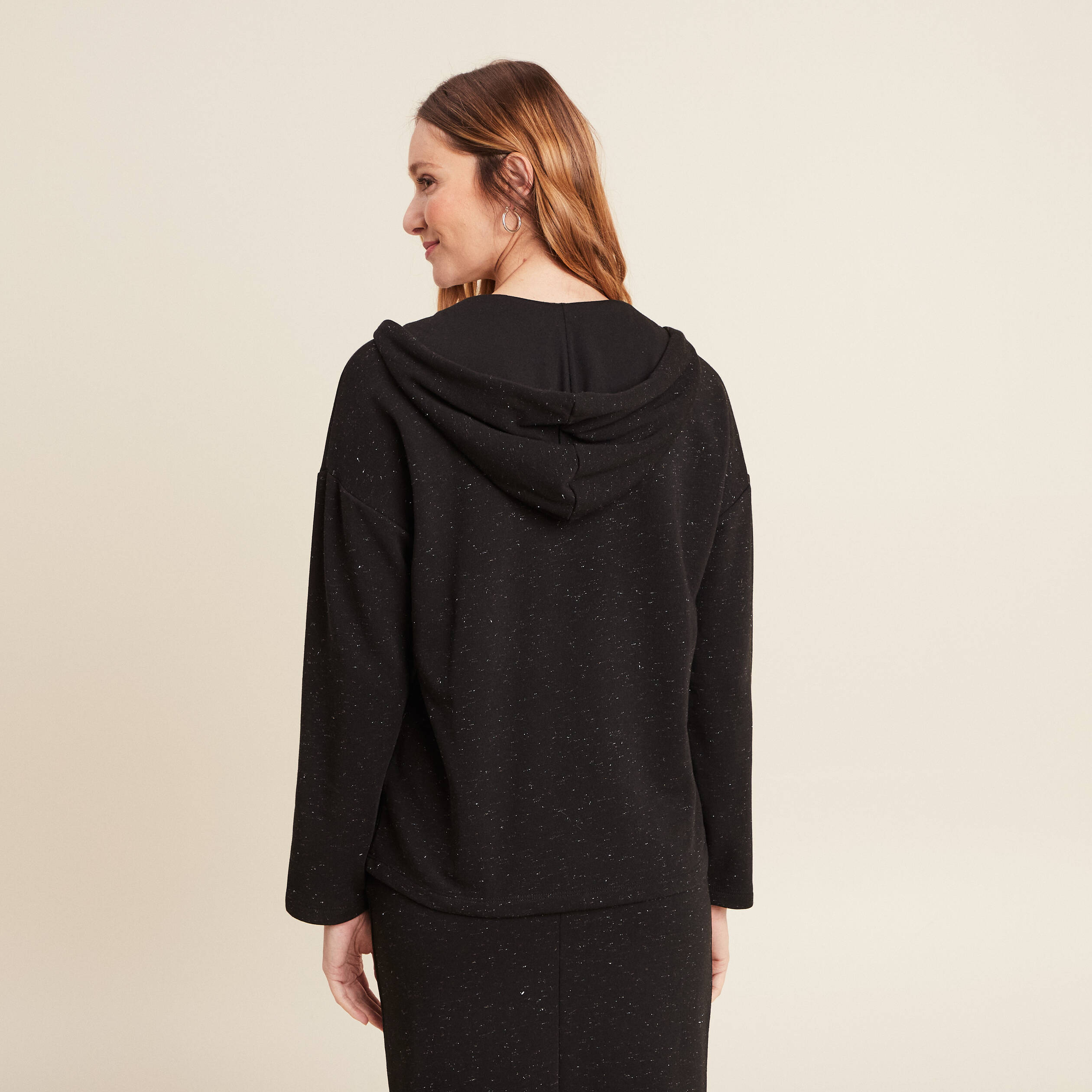 sweat a capuche noir femme Sweat à capuche noir femme