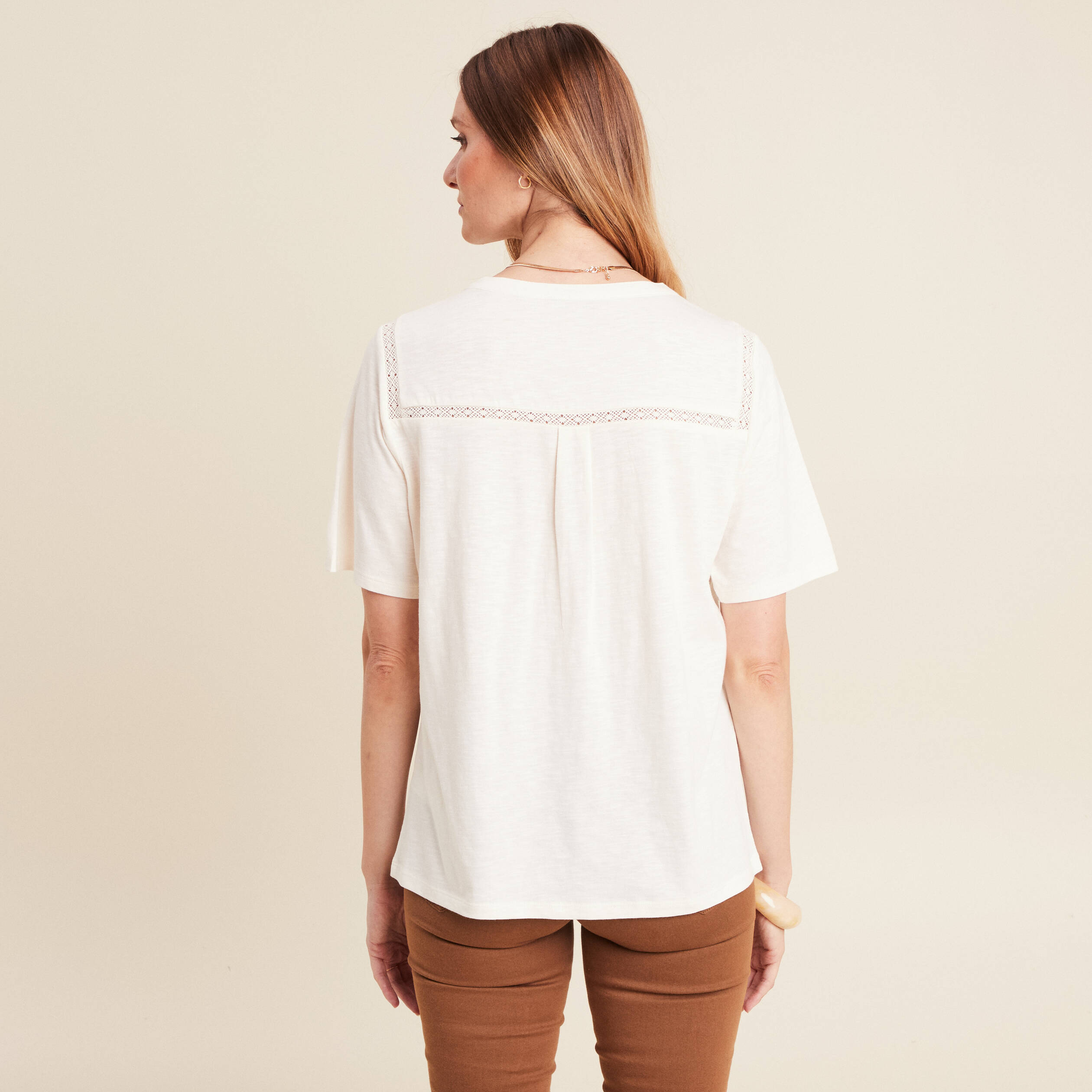 t shirt manches courtes ecru femme T-shirt manches courtes ecru femme