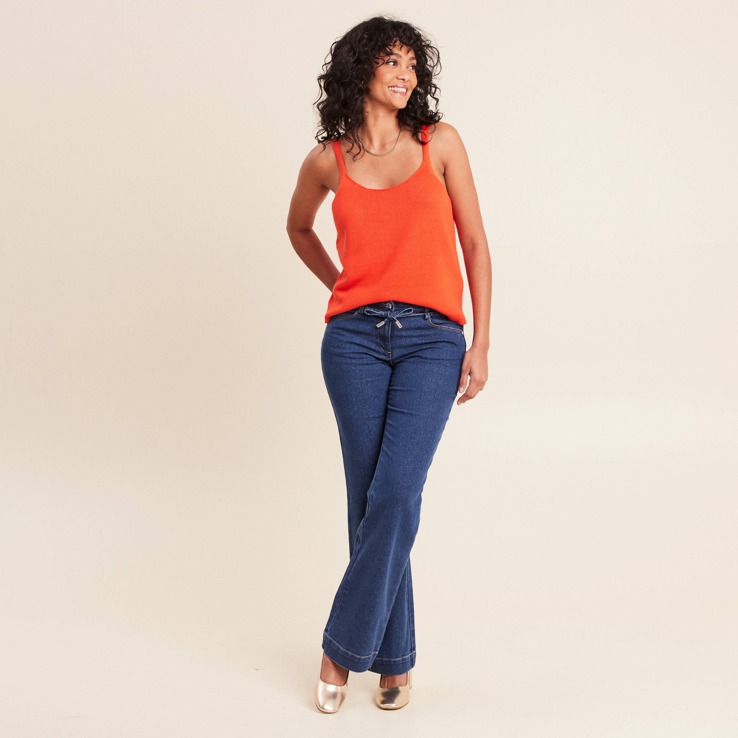 D&eacute;bardeur droit court col rond orange fonc&eacute; femme
