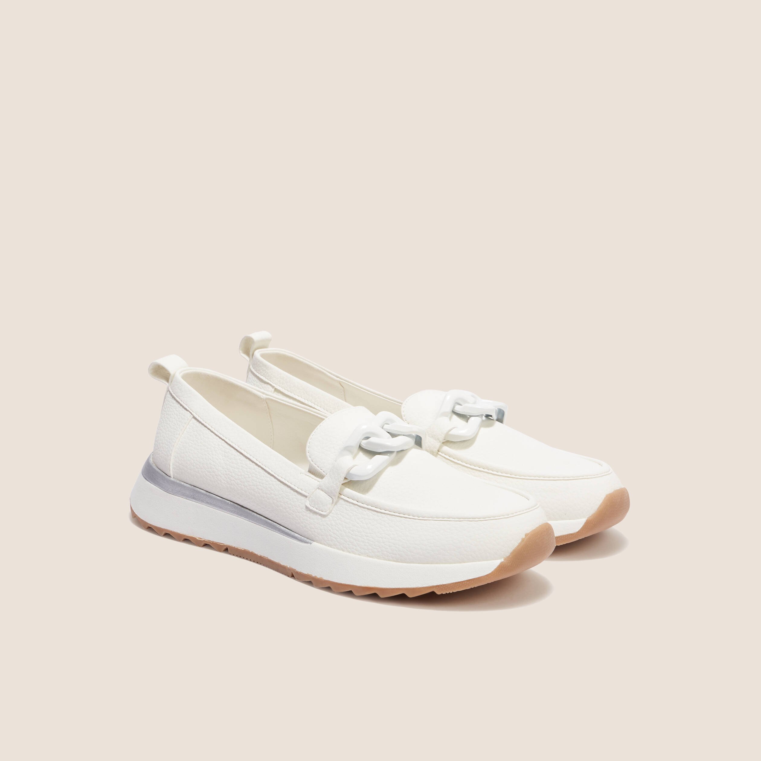 mocassins detail chaine blanc femme Mocassins détail chaîne blanc femme
