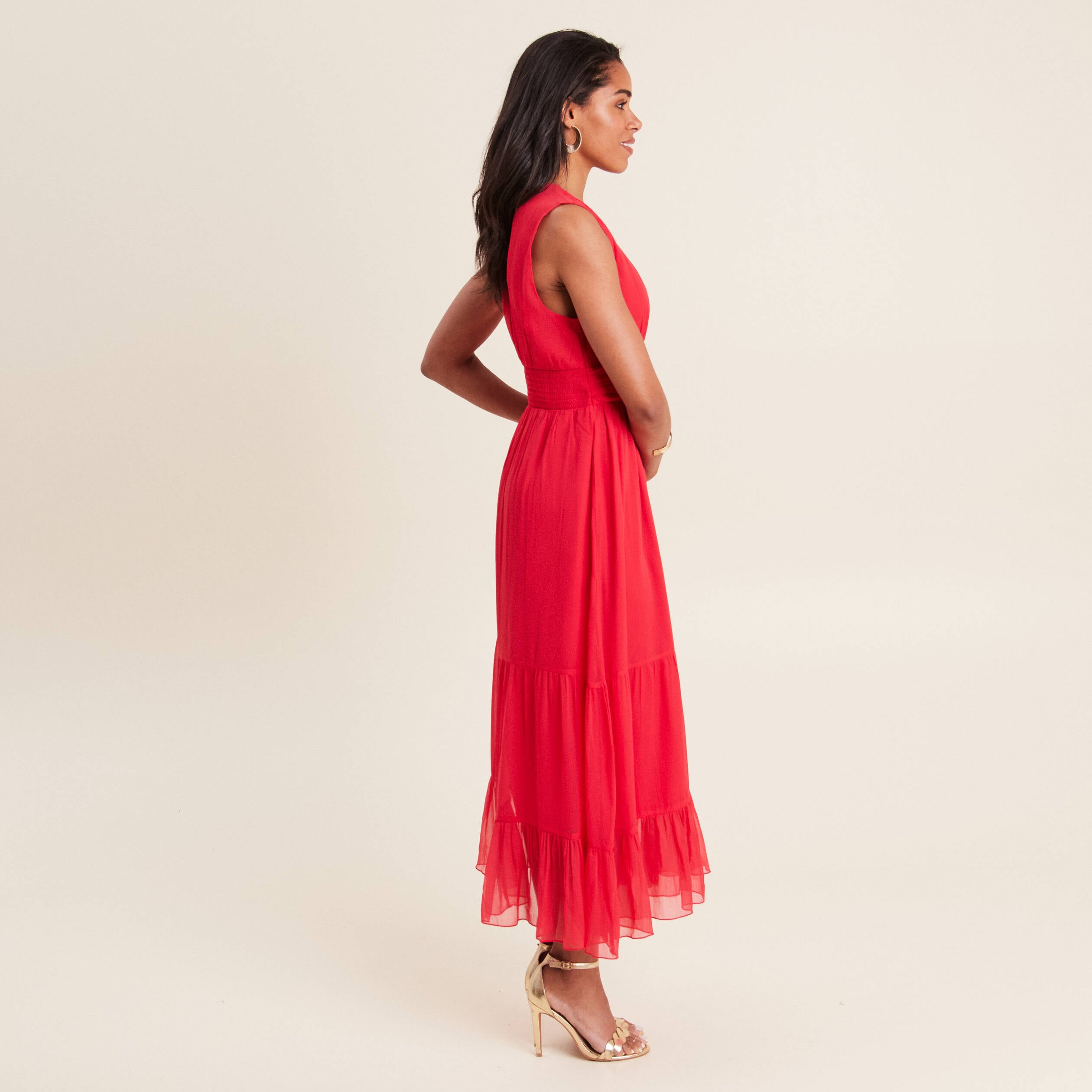 Robe longue &eacute;vas&eacute;e volants rouge femme