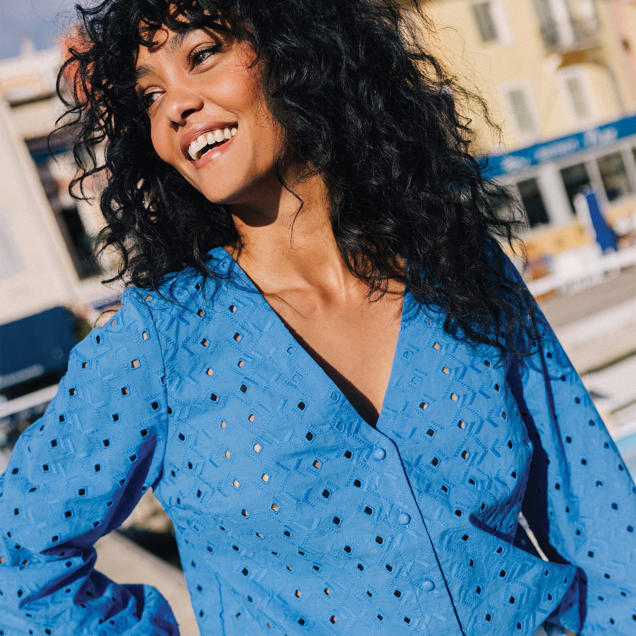 chemise manches 34 brodee bleu femme Chemise manches 3/4 brodée bleu femme