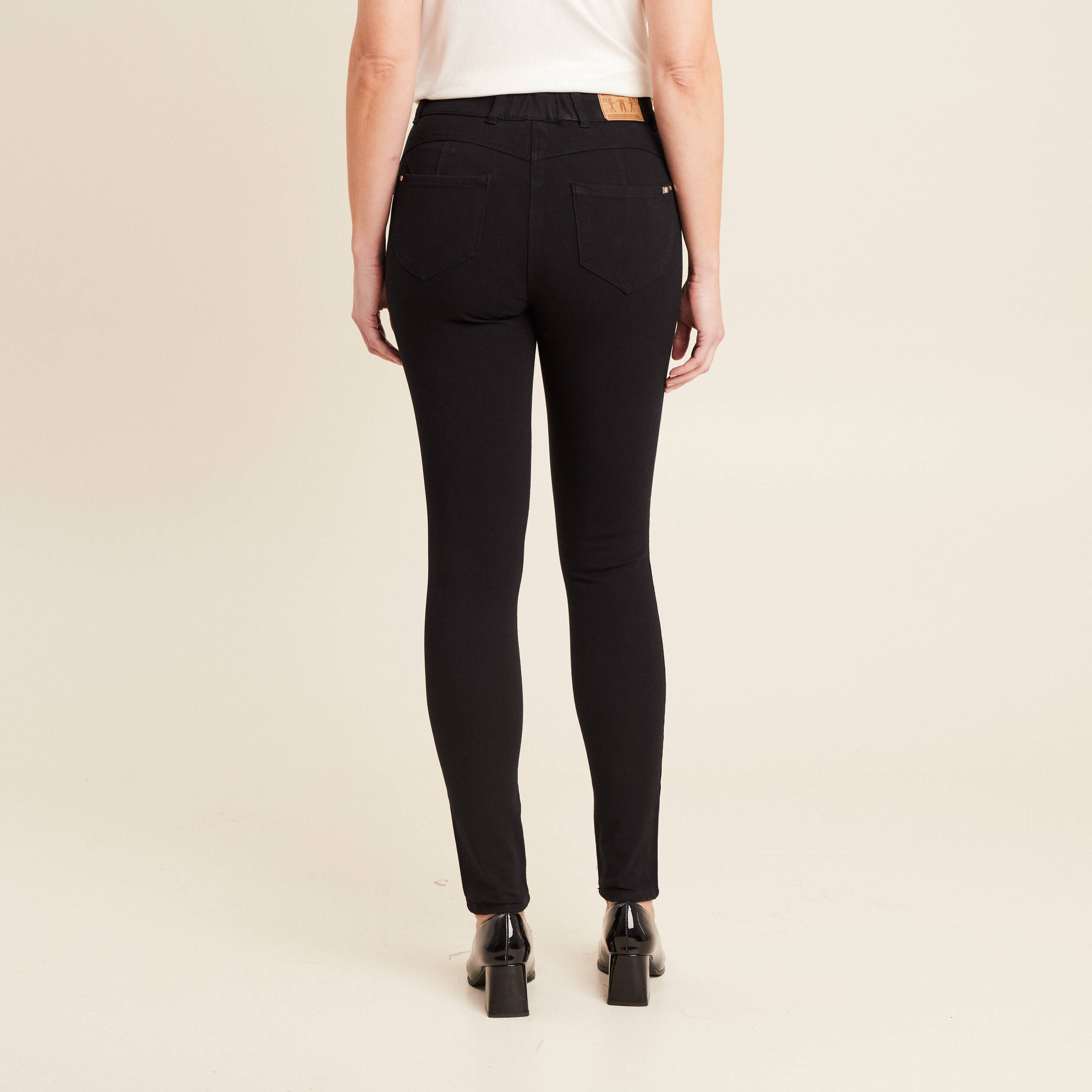 Pantalon magique le Sculptant coupe slim noir femme
