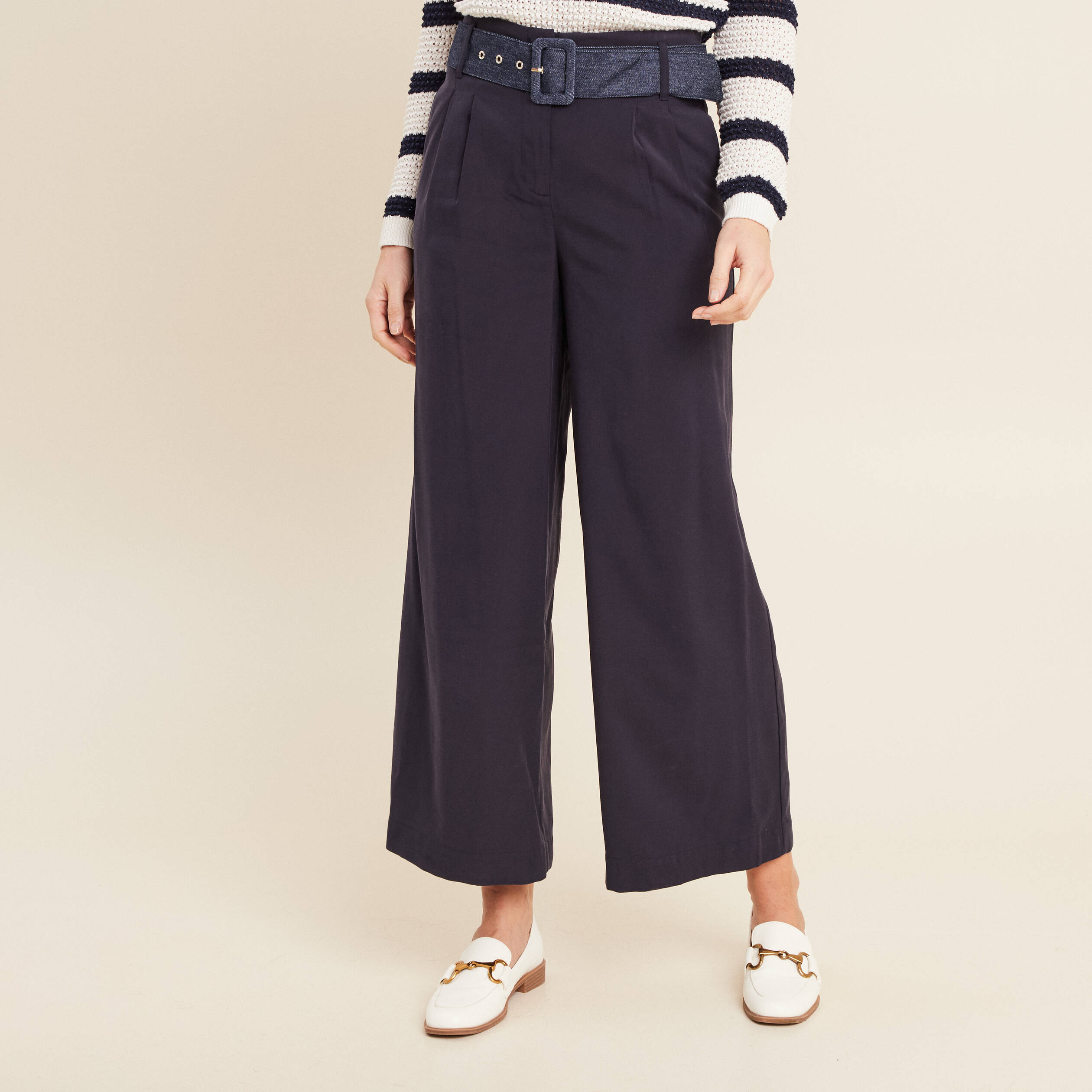 pantalon large ceinture bleu fonce femme Pantalon large ceinturé bleu foncé femme