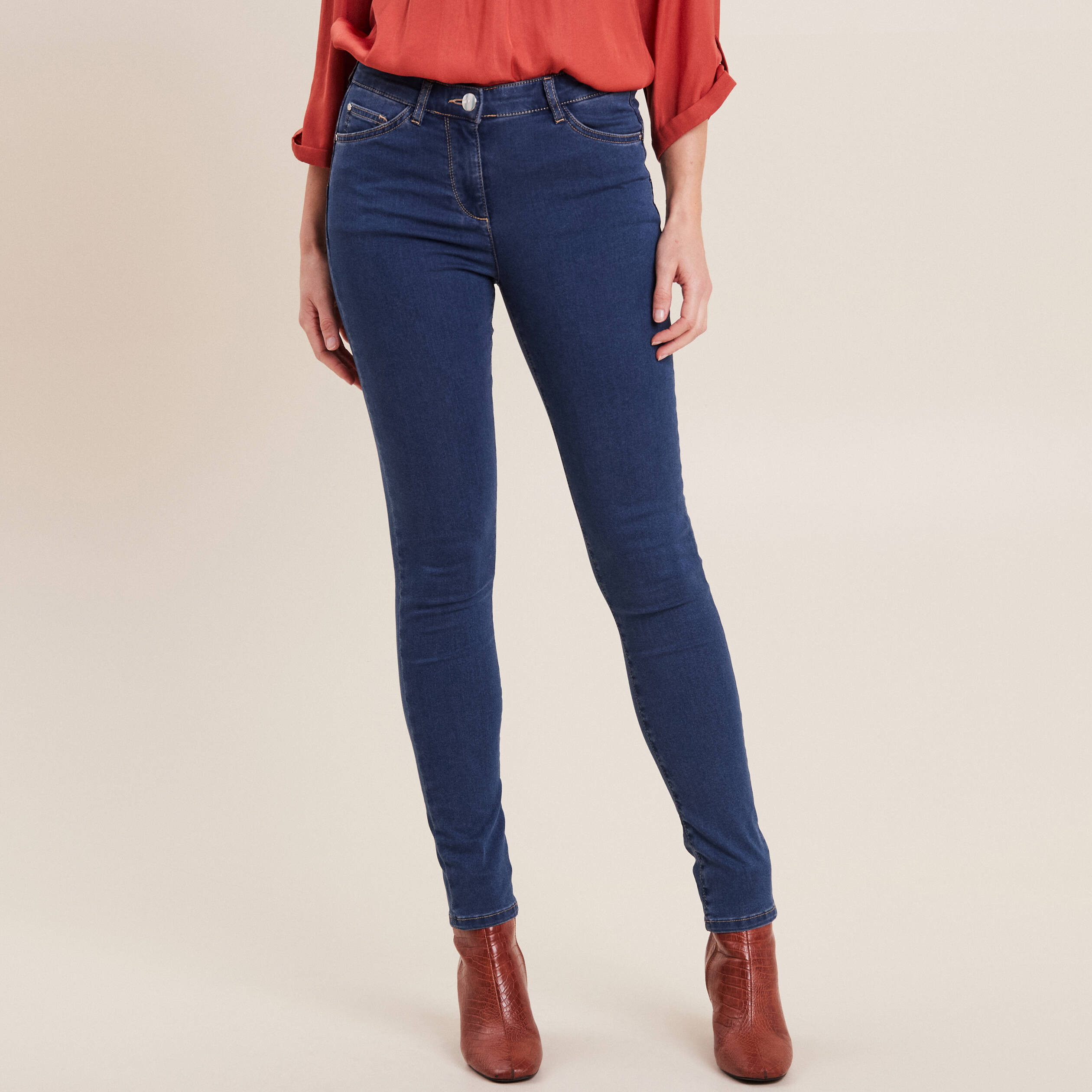 Jean magique Le L&eacute;ger coupe ajust&eacute;e long denim double stone femme