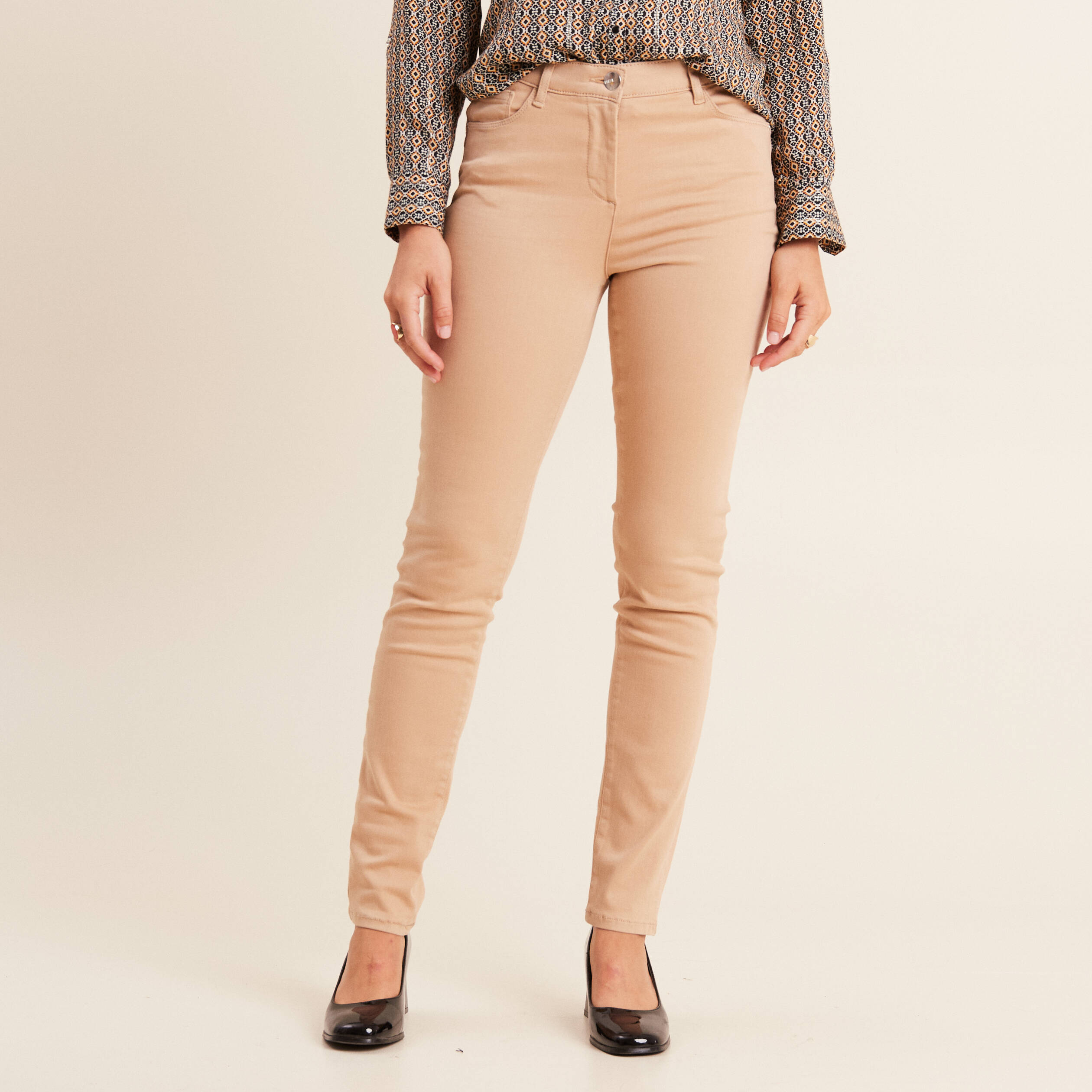 jean magique ajuste taille standard sable femme Jean magique ajusté taille standard sable femme