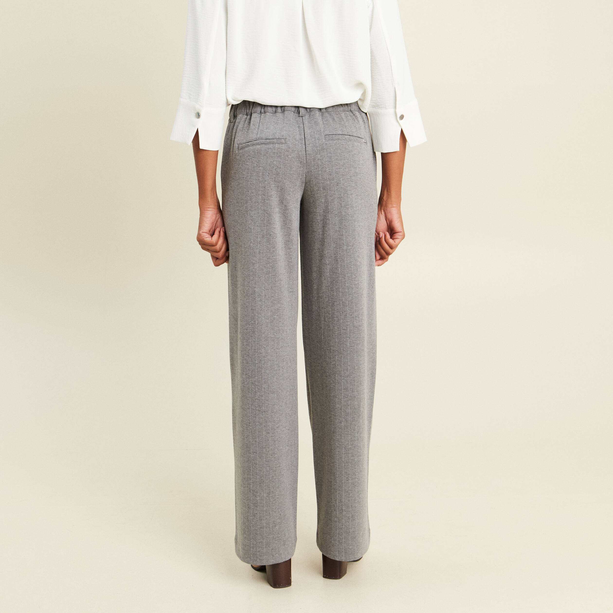 Pantalon loose taille bascul&eacute;e gris femme