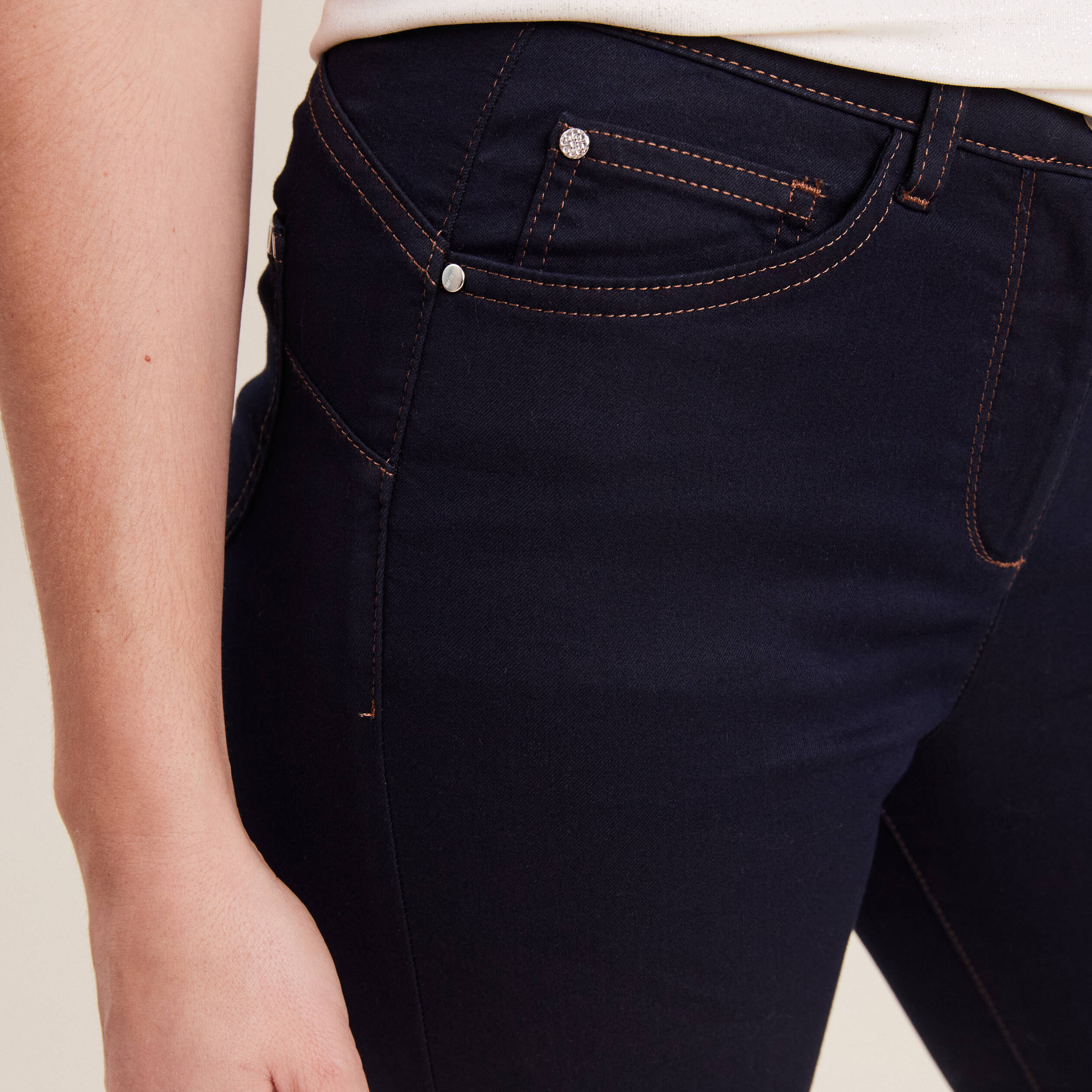 jeans leger taille haute long denim brut femme Jeans léger taille haute long denim brut femme