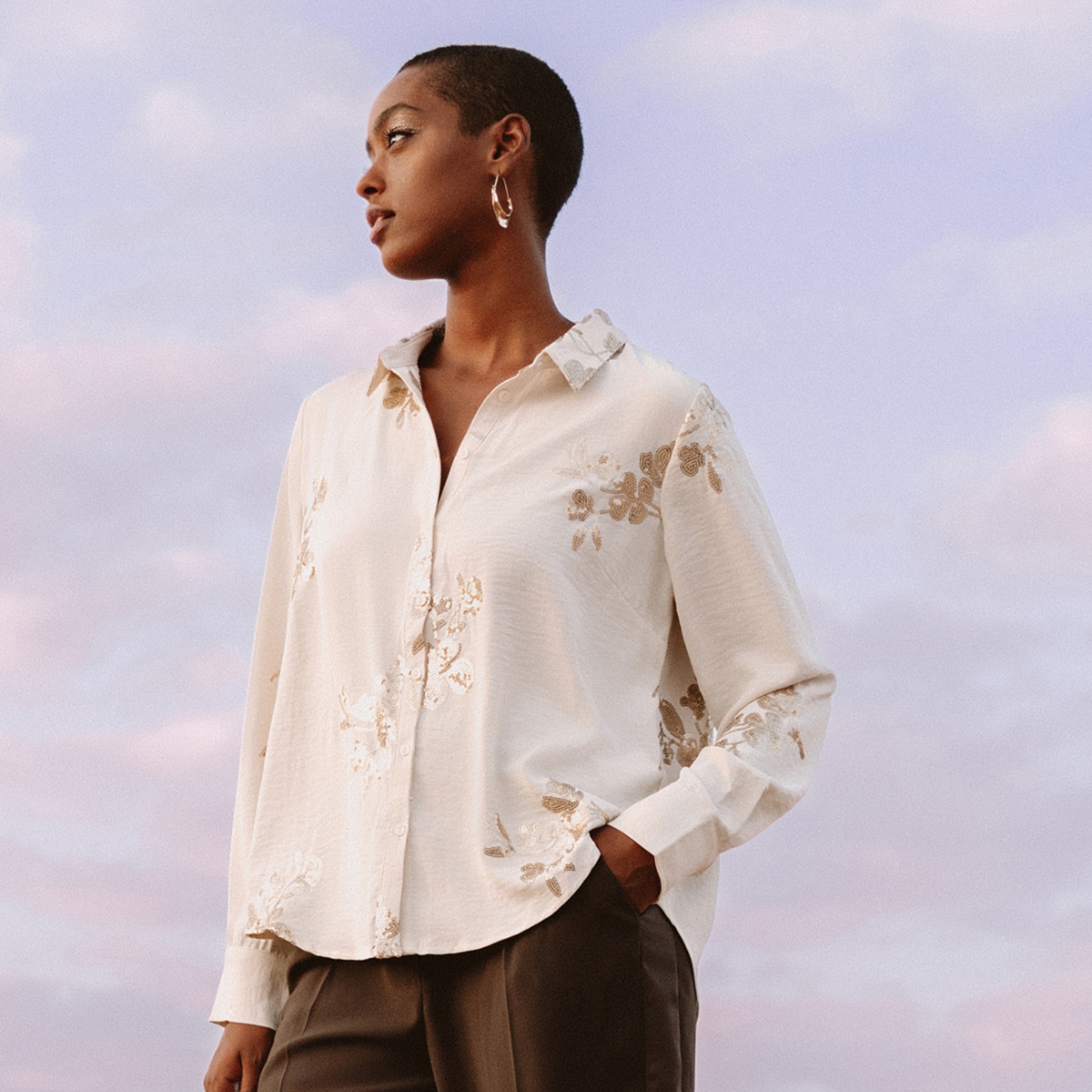 Chemise &agrave; sequins manches longues ecru femme