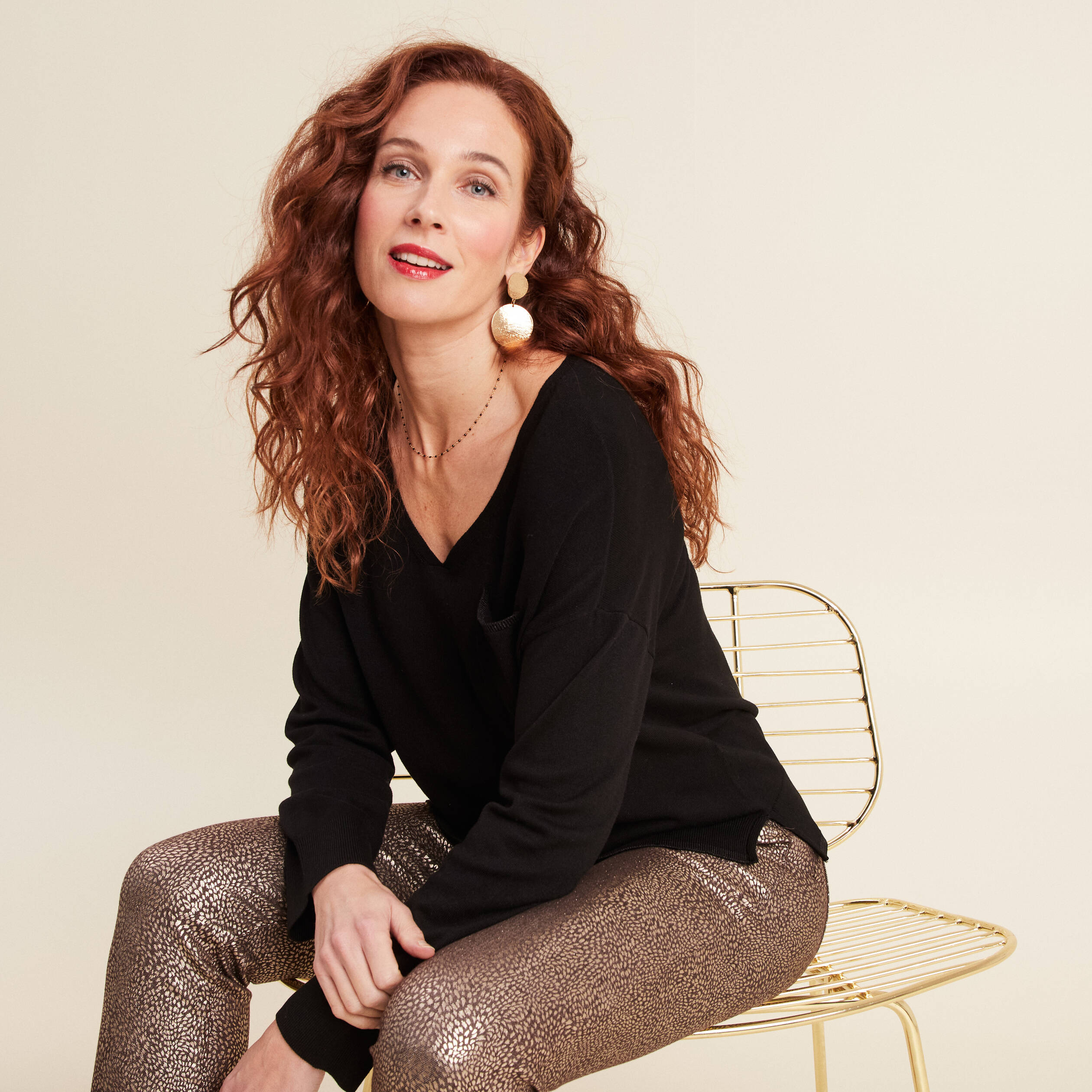 Pull Fin Léger Soie Et Coton Noir Taille 44 - Avec Jabot Dentelle Devant, Marque 1 2 3