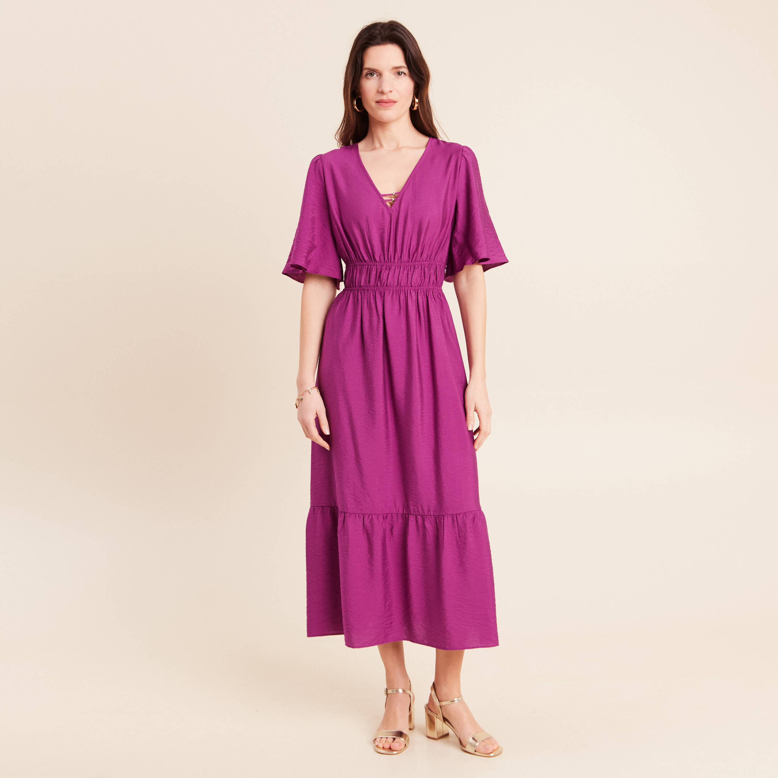 Robe &eacute;vas&eacute;e col v longueur genou violet clair femme