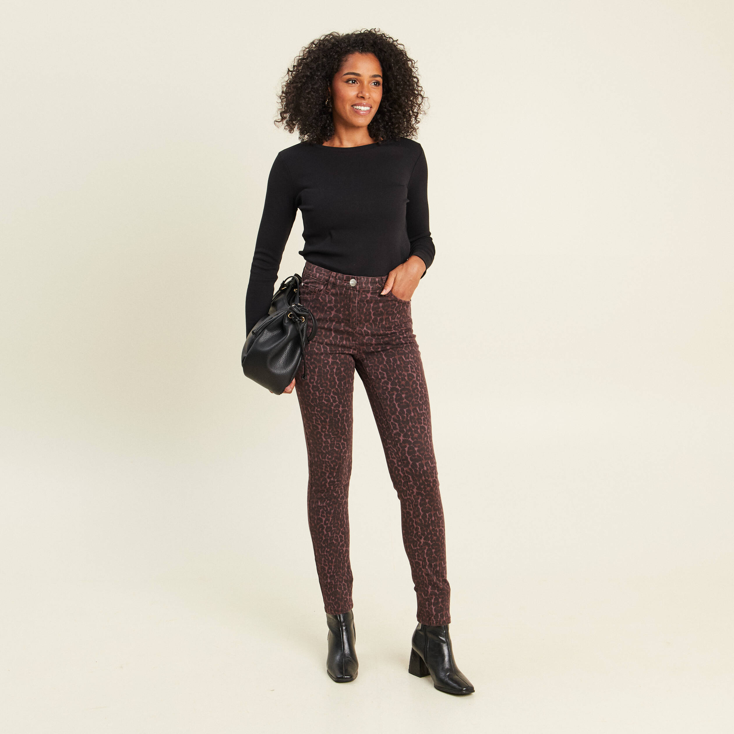 Jean magique L'Unique coupe ajust&eacute;e marron femme