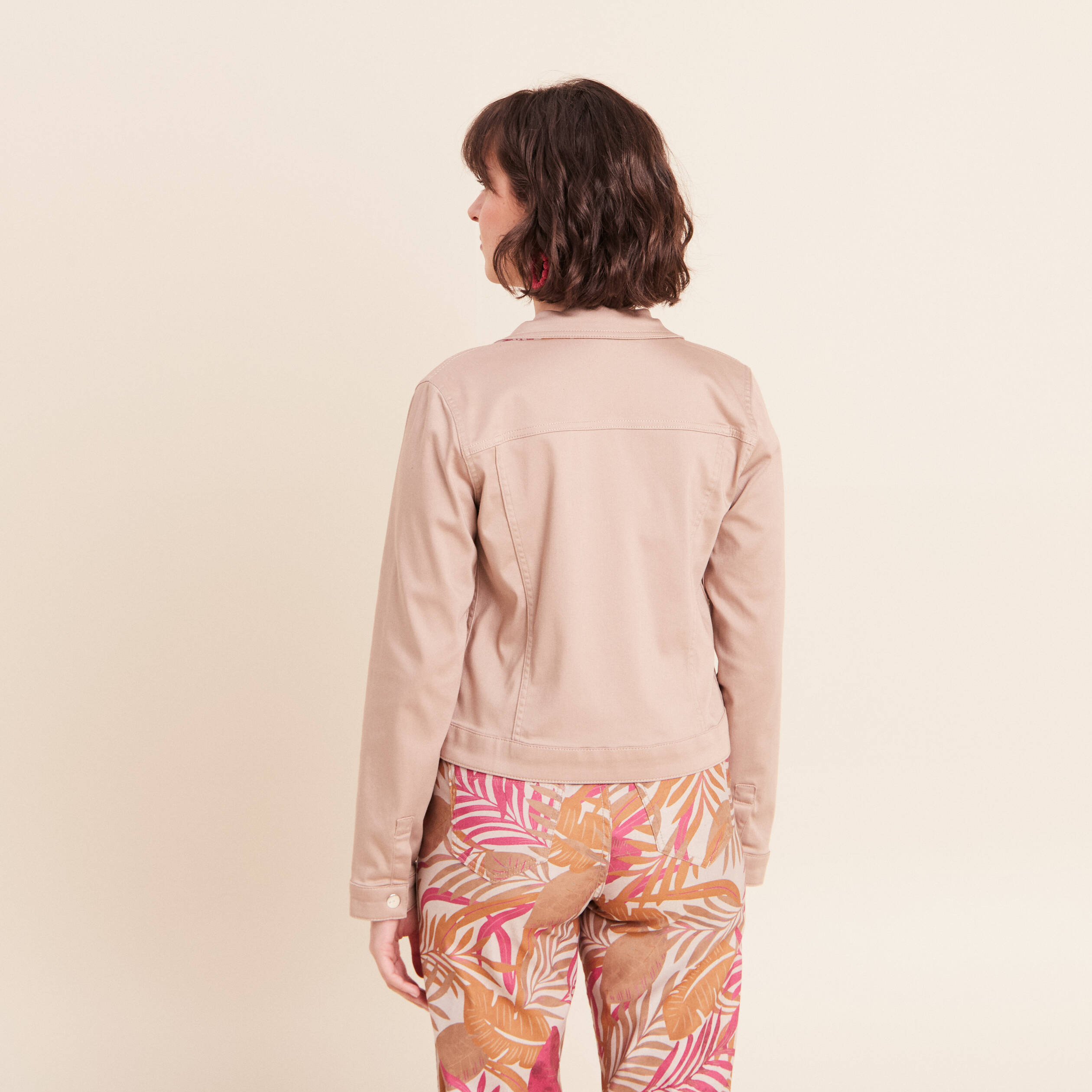 Veste cintr&eacute;e r&eacute;versible manches longues marron femme