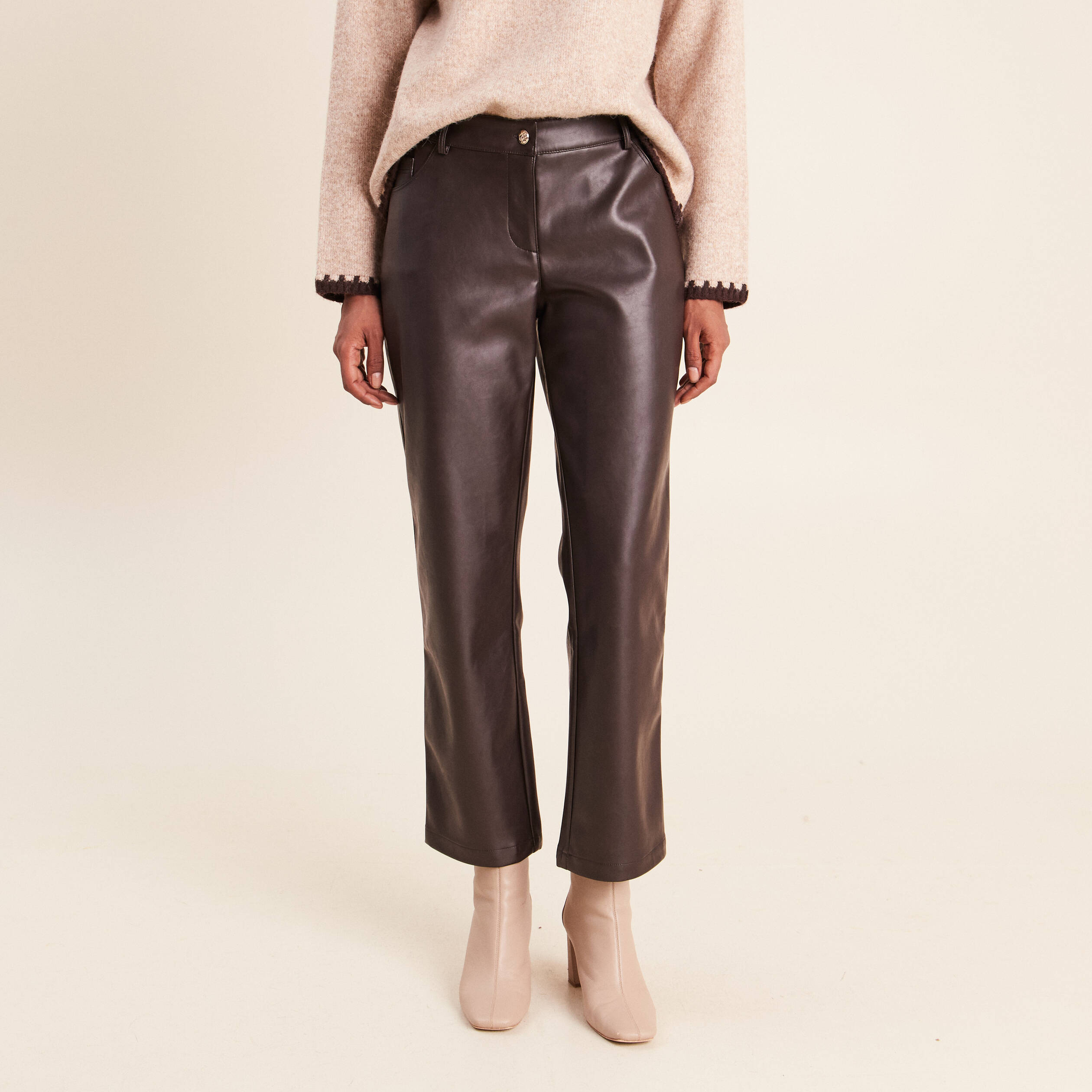 Pantalon droit 7/8&egrave;me taille bascul&eacute;e marron fonc&eacute; femme