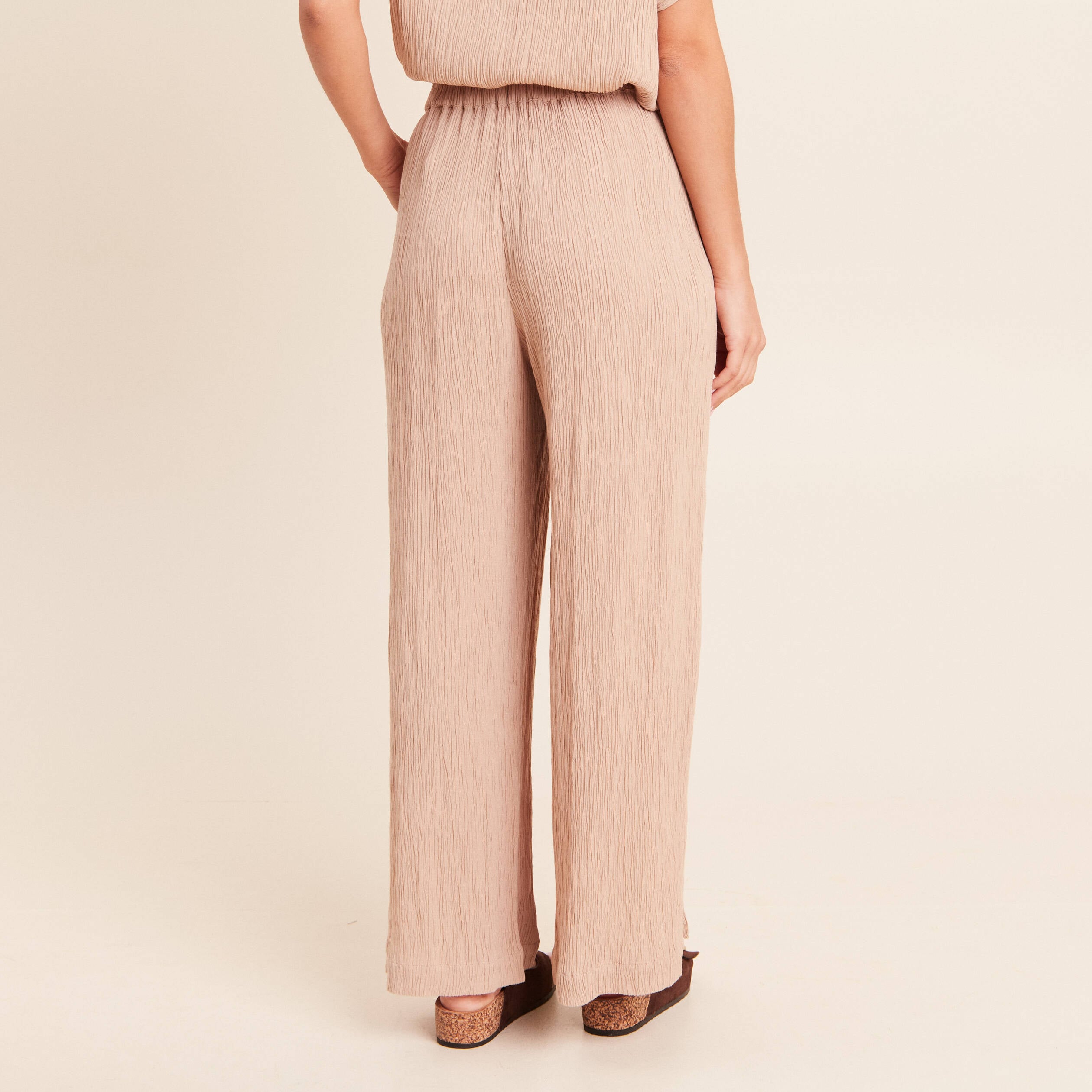 Pantalon large taille haute pliss&eacute; sable femme
