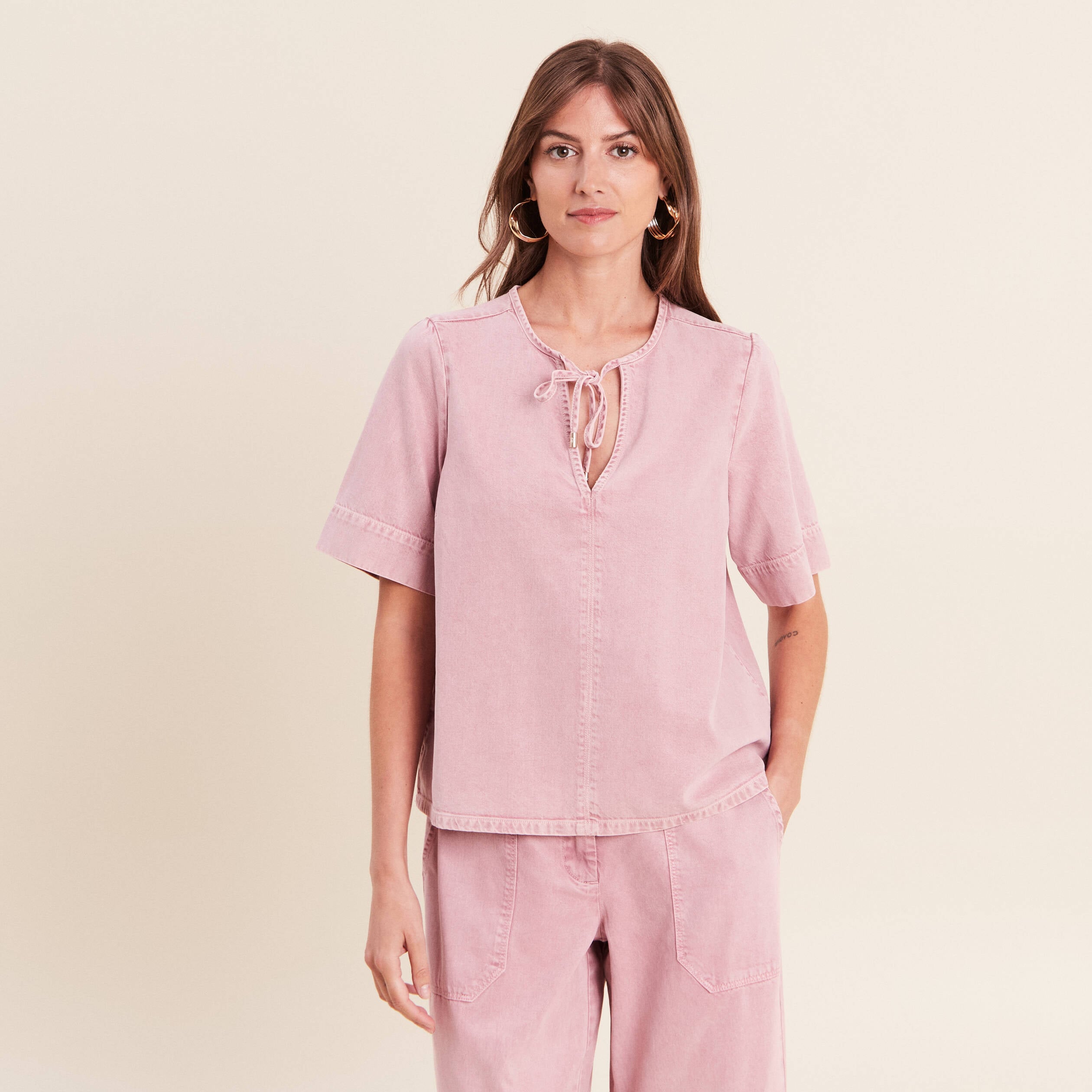 Blouse structur&eacute;e rose femme