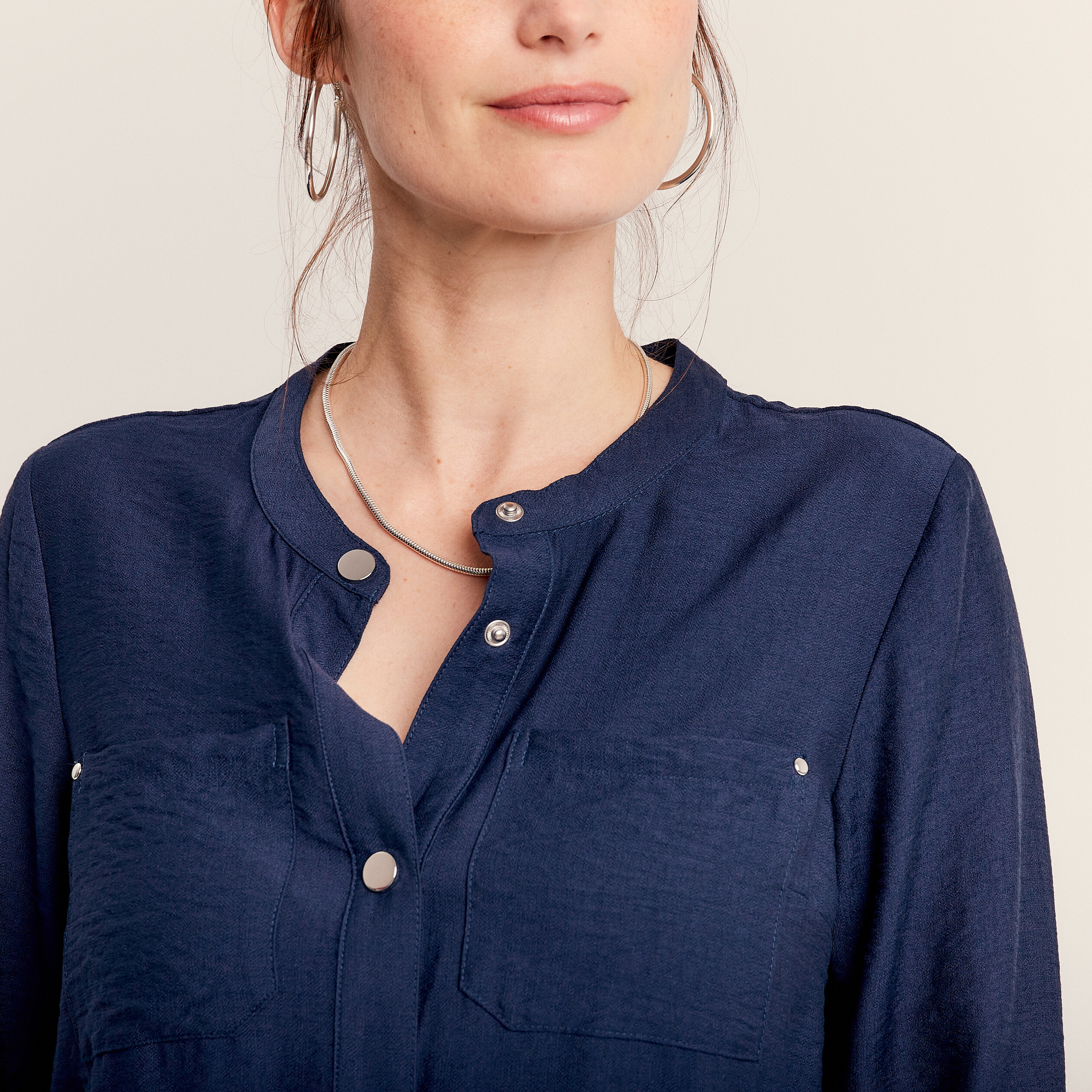 Veste cintrée élastiquée bleu marine femme