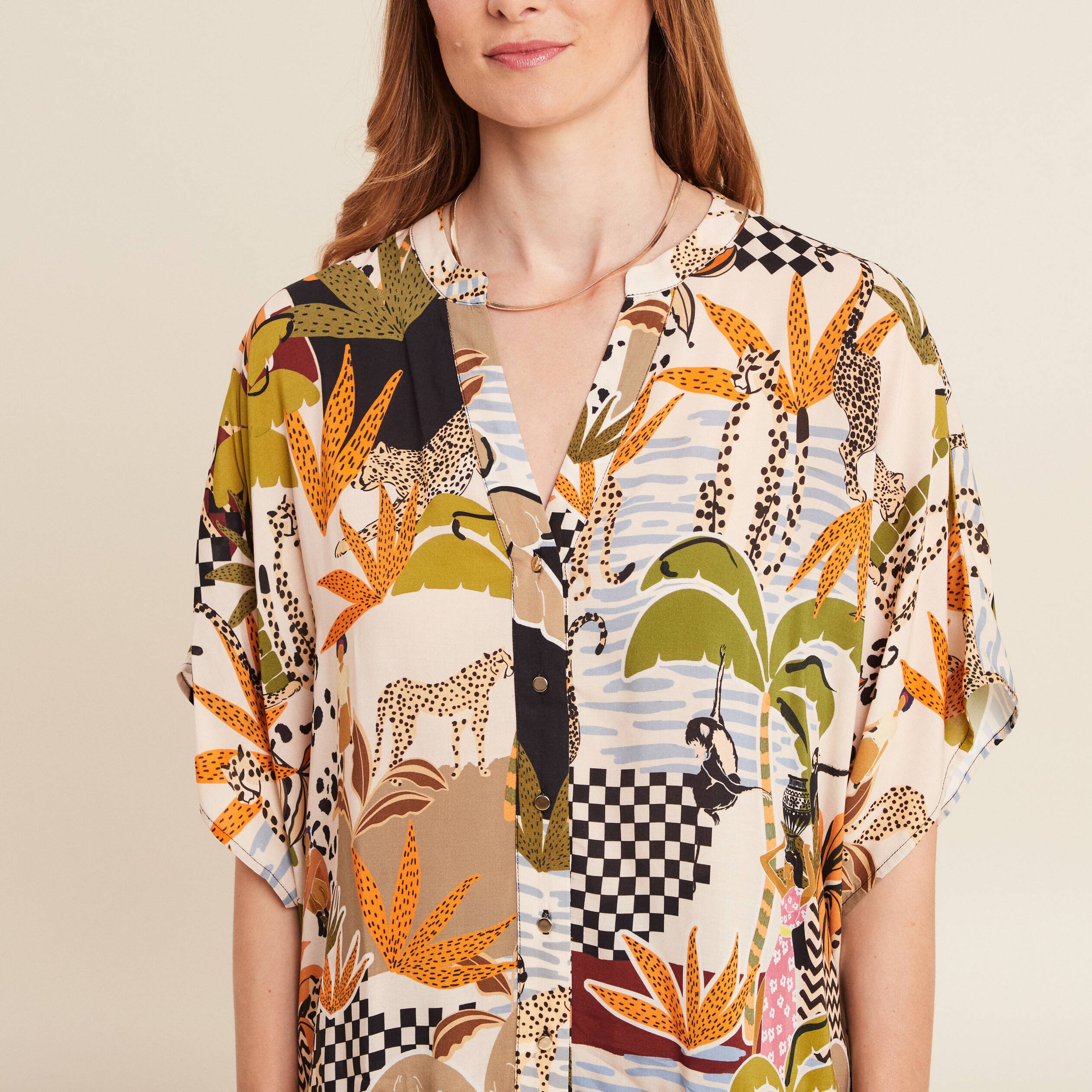 chemise ample mi longue manches courtes beige femme Chemise ample mi-longue manches courtes beige femme