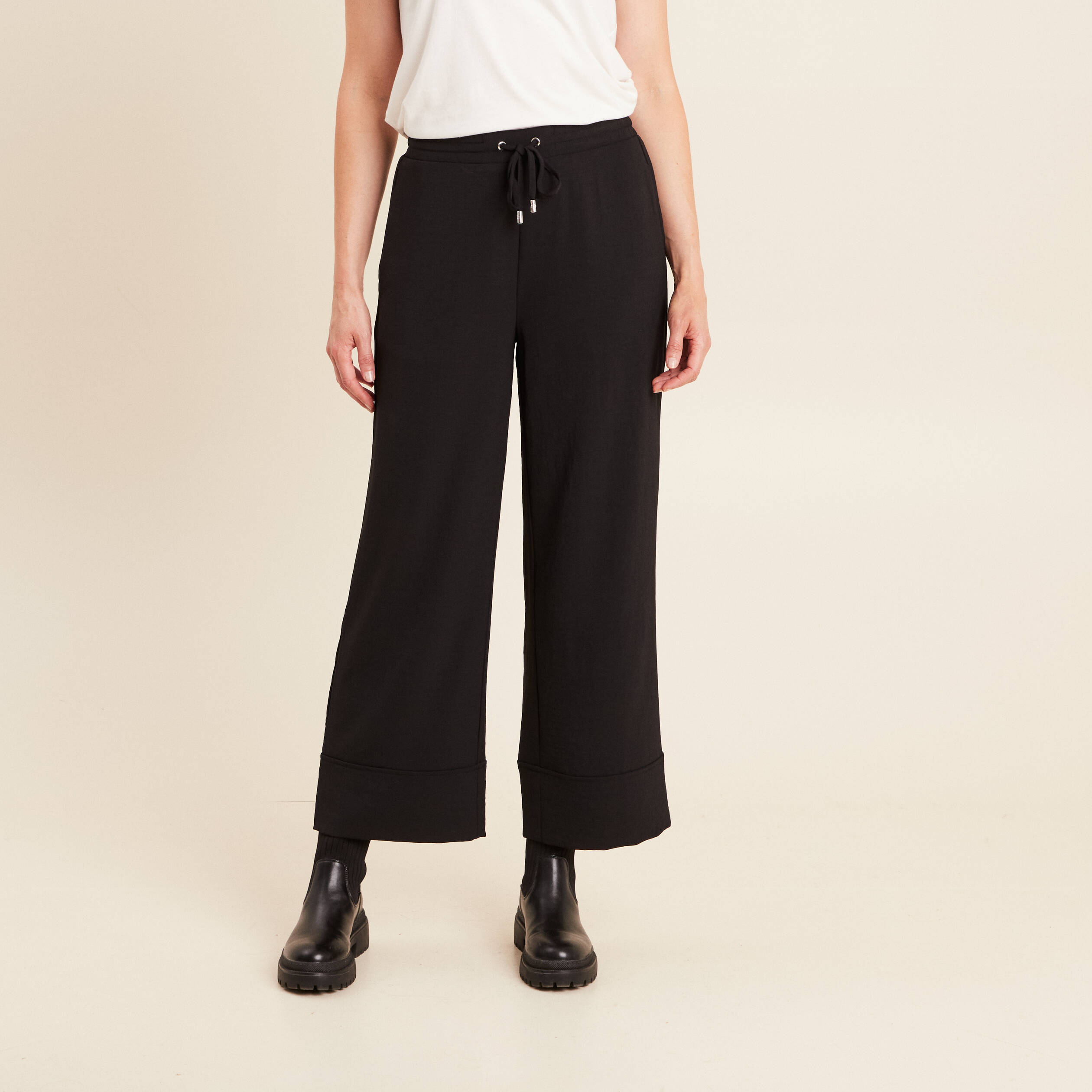 pantalon large taille haute noir femme Pantalon large taille haute noir femme