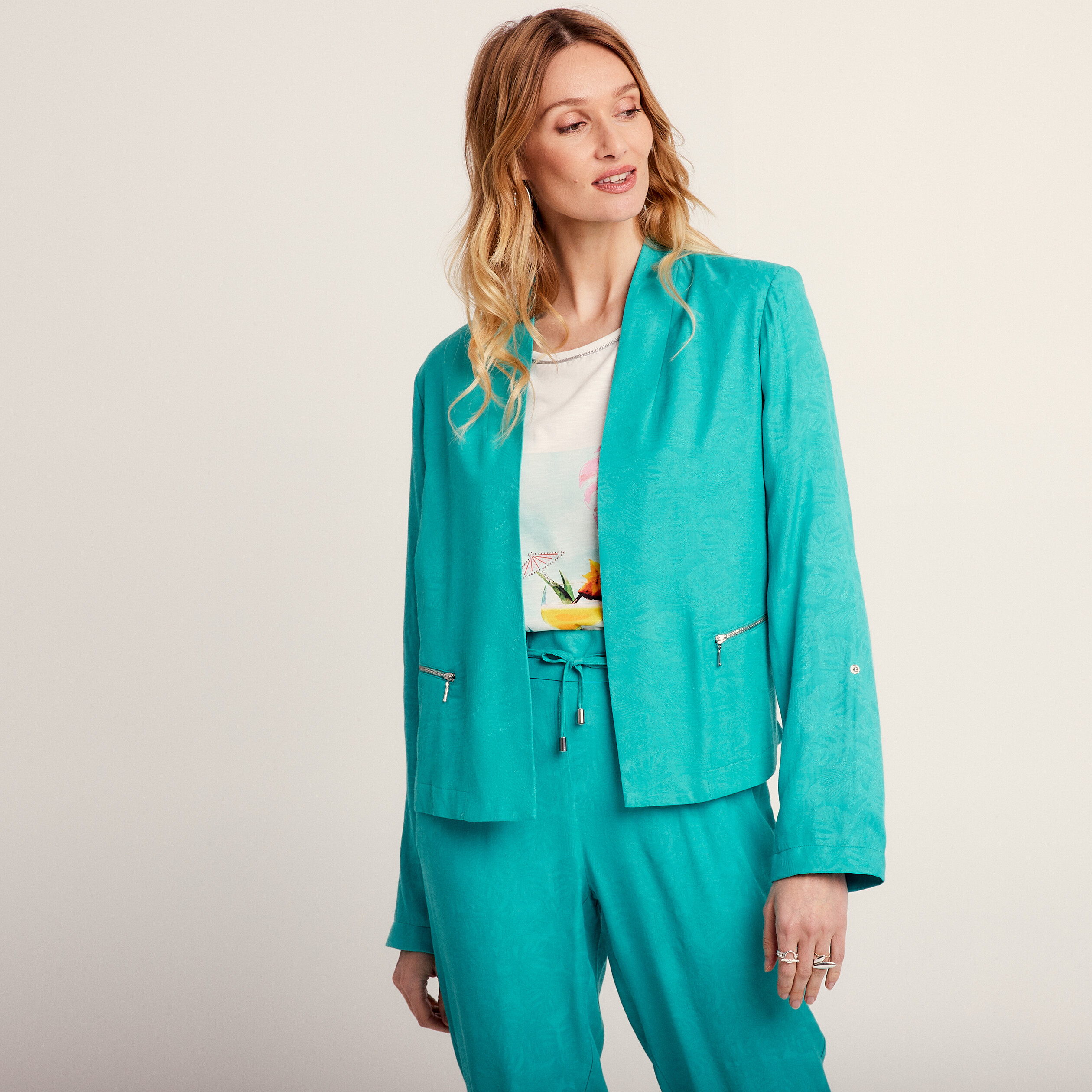 veste droite fluide vert femme Veste droite fluide vert femme