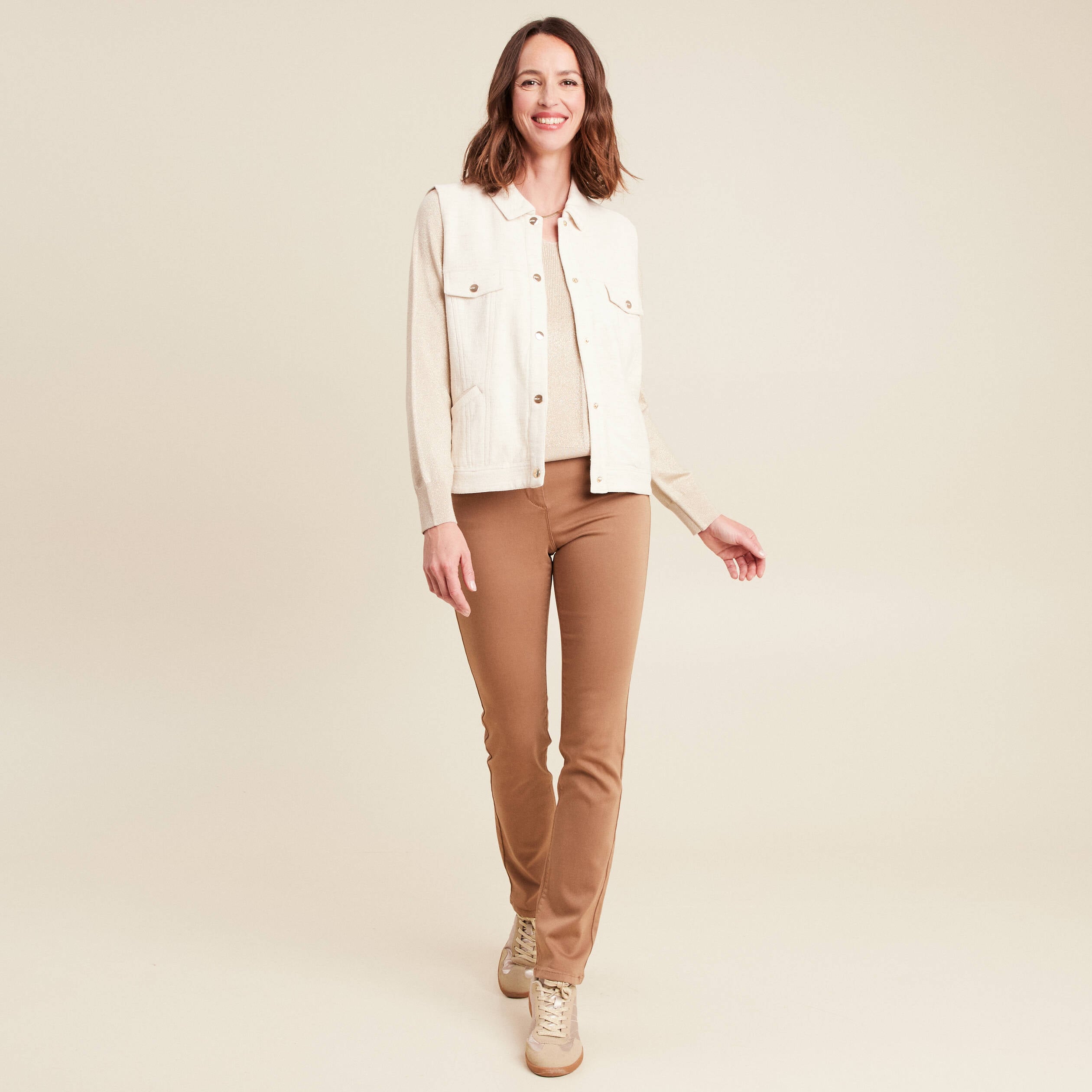 Blouson sans manches cintr&eacute; ecru femme