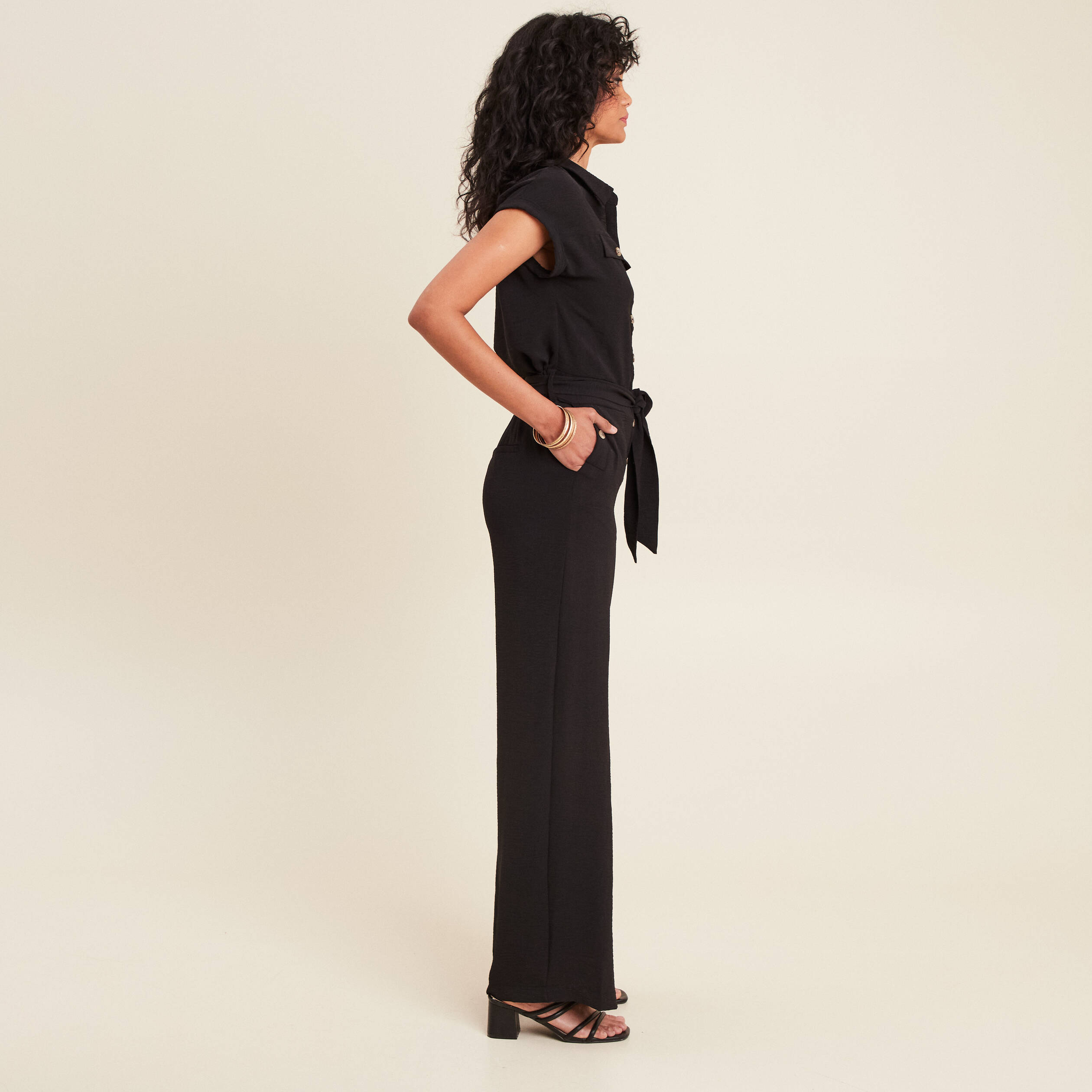 combinaison pantalon ceinturee noir femme Combinaison pantalon ceinturée noir femme
