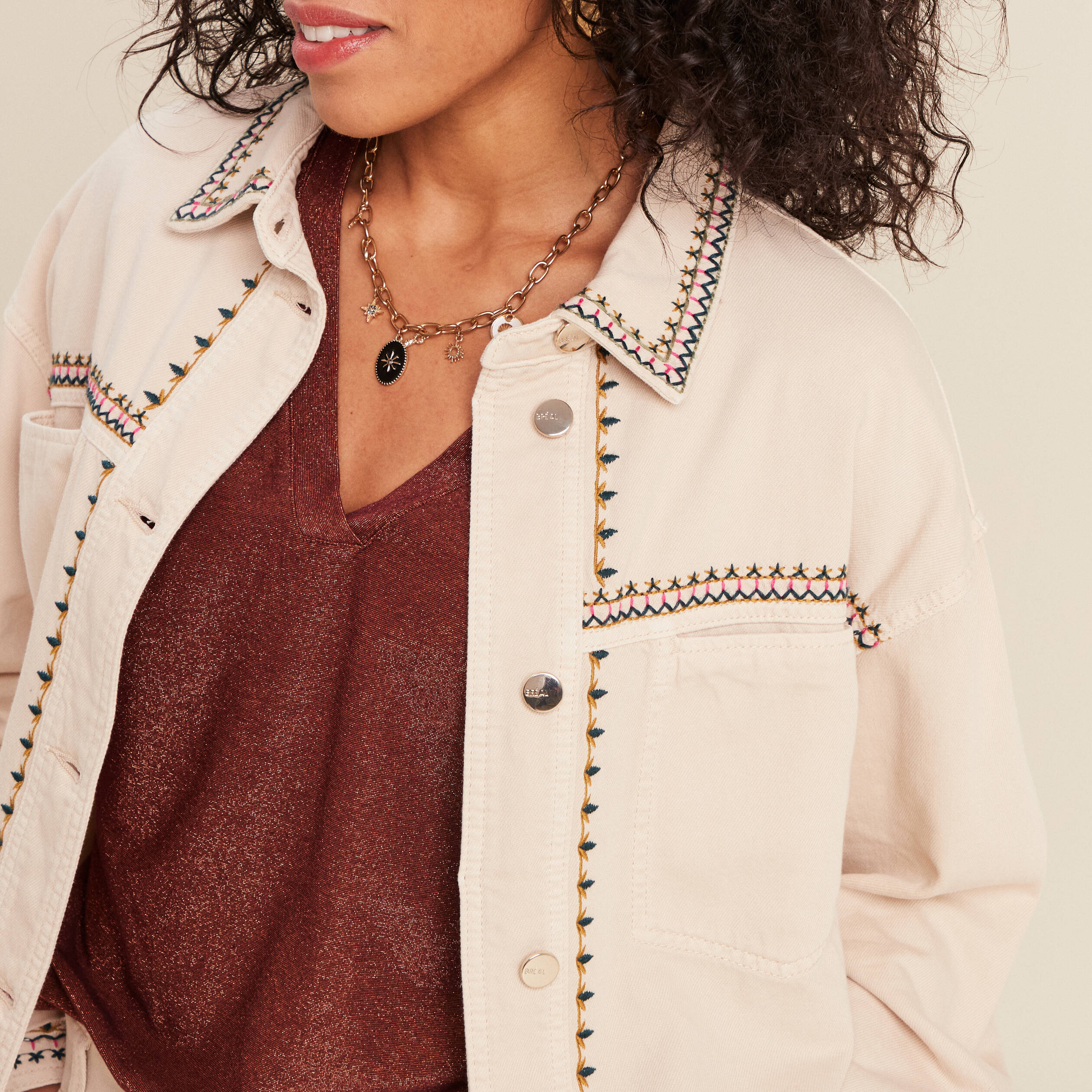 veste en jean brodee denim beige femme Veste en jean brodée denim beige femme