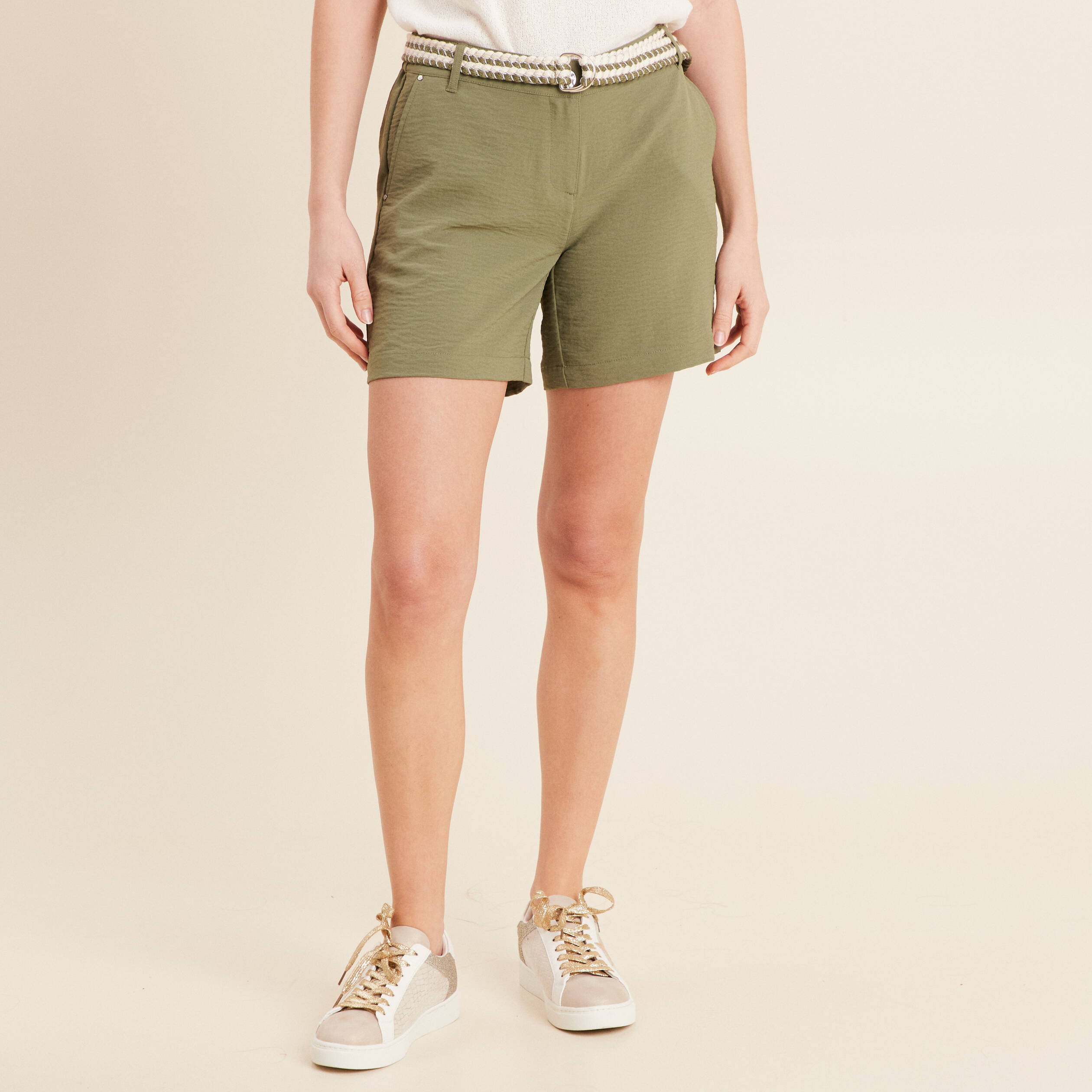 short fluide taille basse vert kaki femme Short fluide taille basse vert kaki femme
