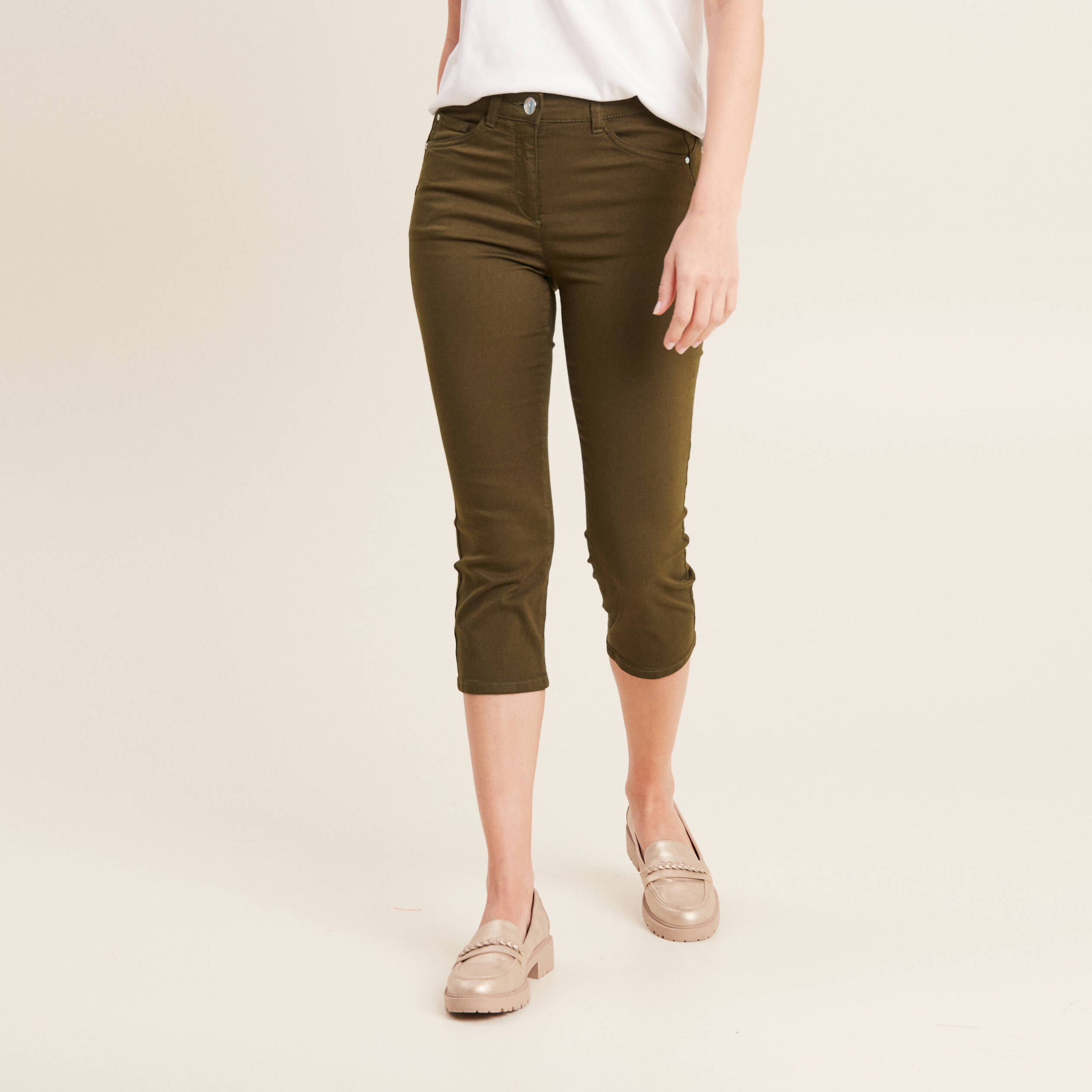 pantacourt droit taille standard vert kaki femme Pantacourt droit taille standard vert kaki femme