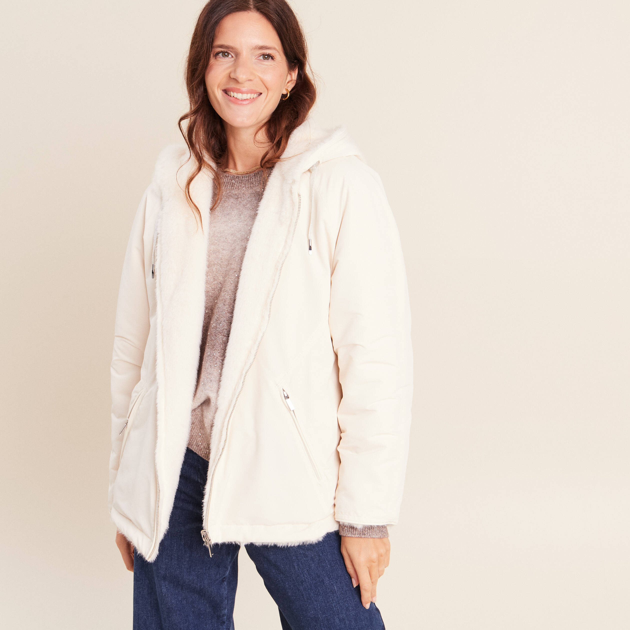 Parka r&eacute;versible courte &agrave; capuche ivoire femme