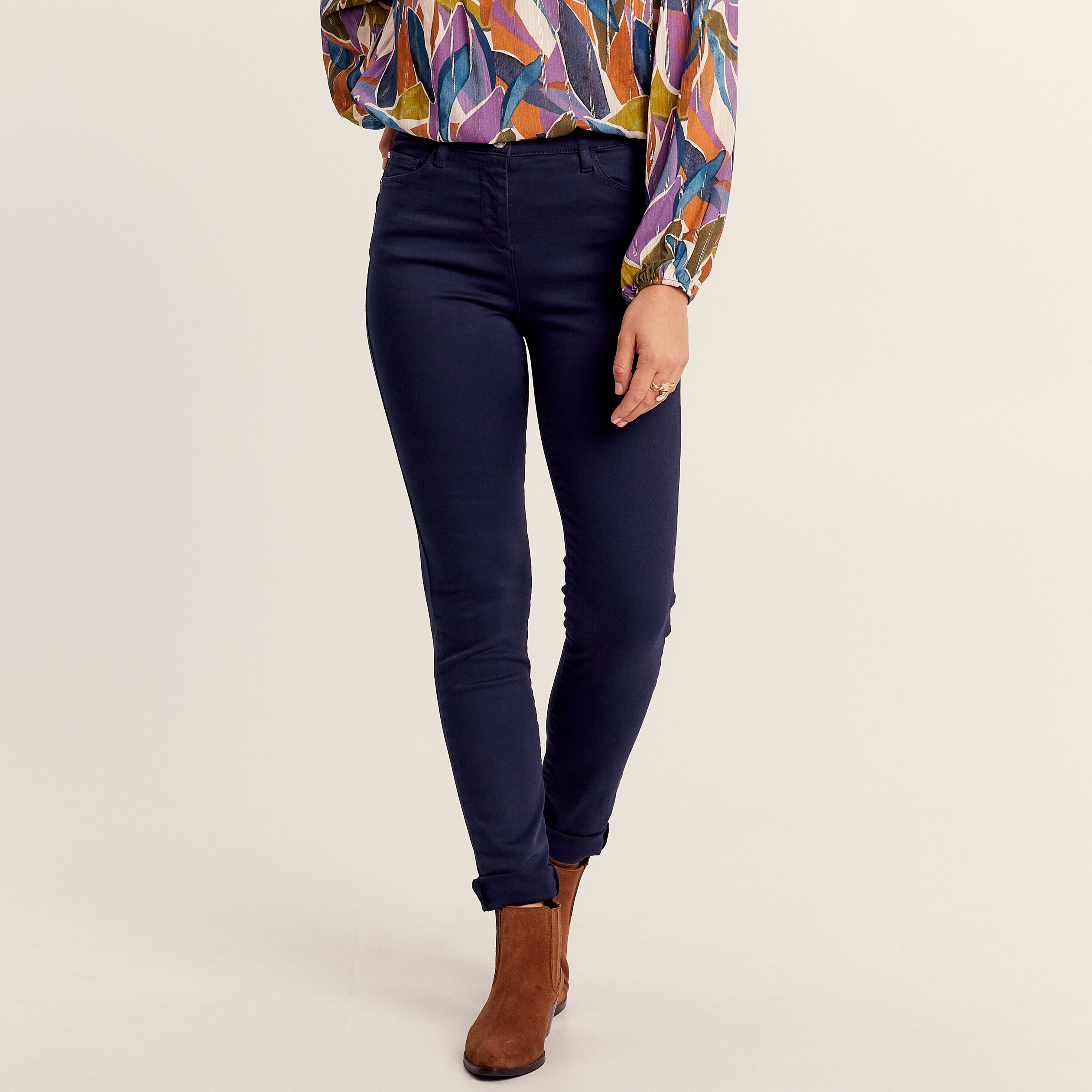 Jean magique ajusté taille standard bleu marine femme