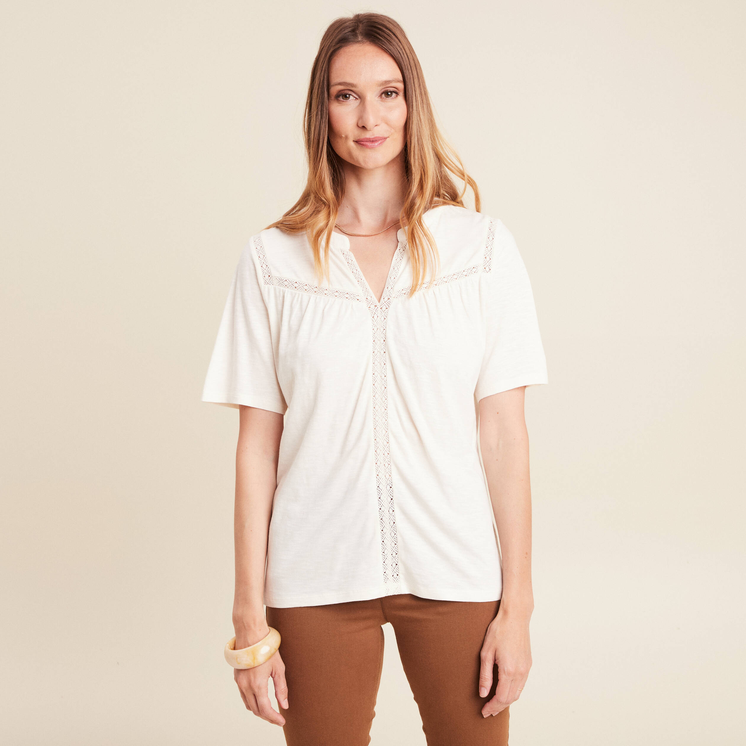 t shirt manches courtes ecru femme T-shirt manches courtes ecru femme