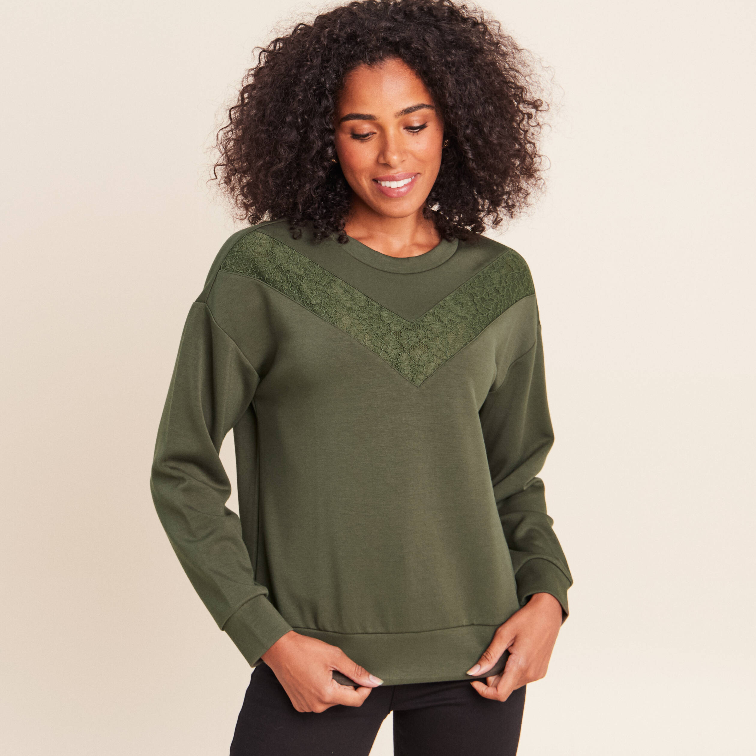 Sweat manches longues d&eacute;tail dentelle vert kaki femme