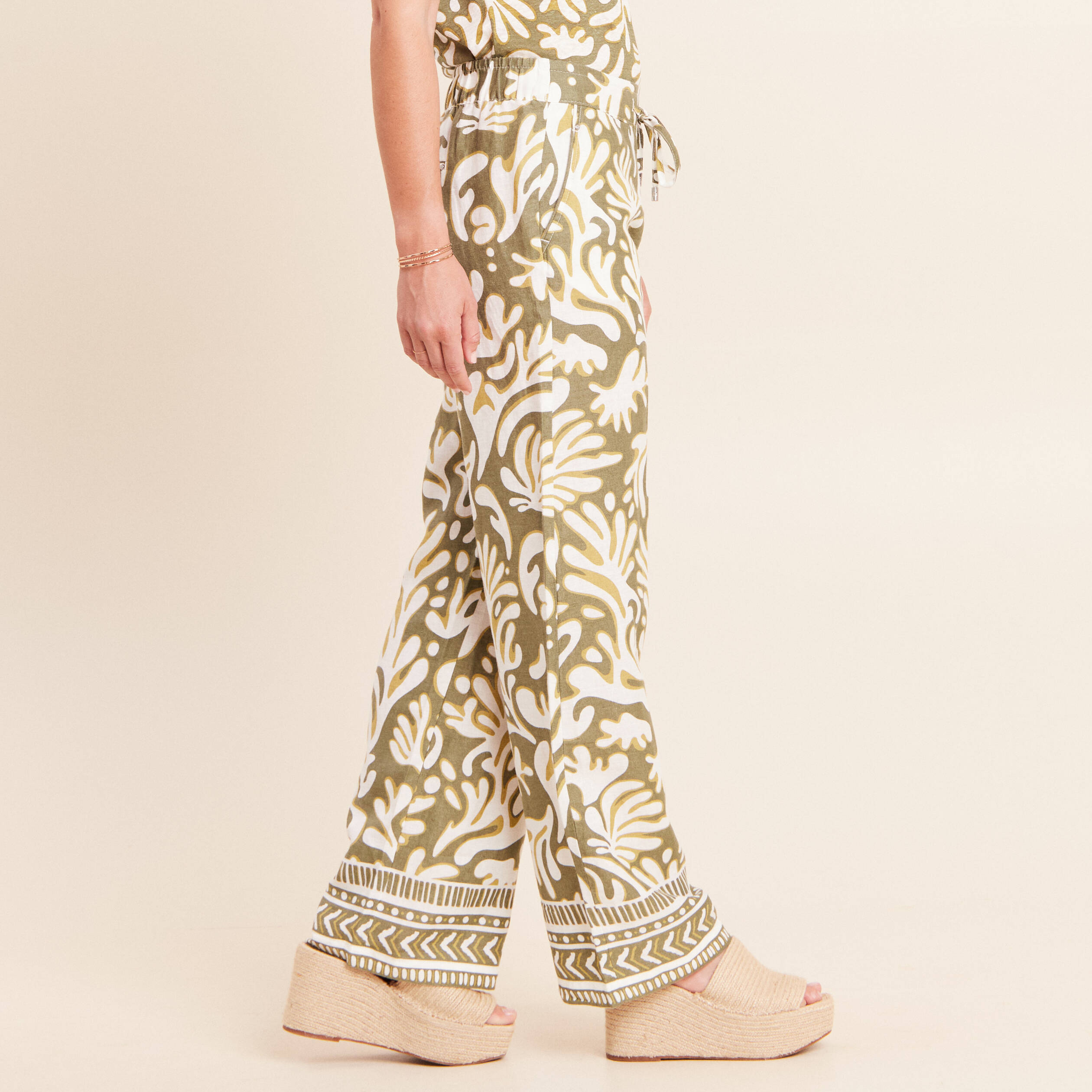 Pantalon large taille haute aspect lin vert femme