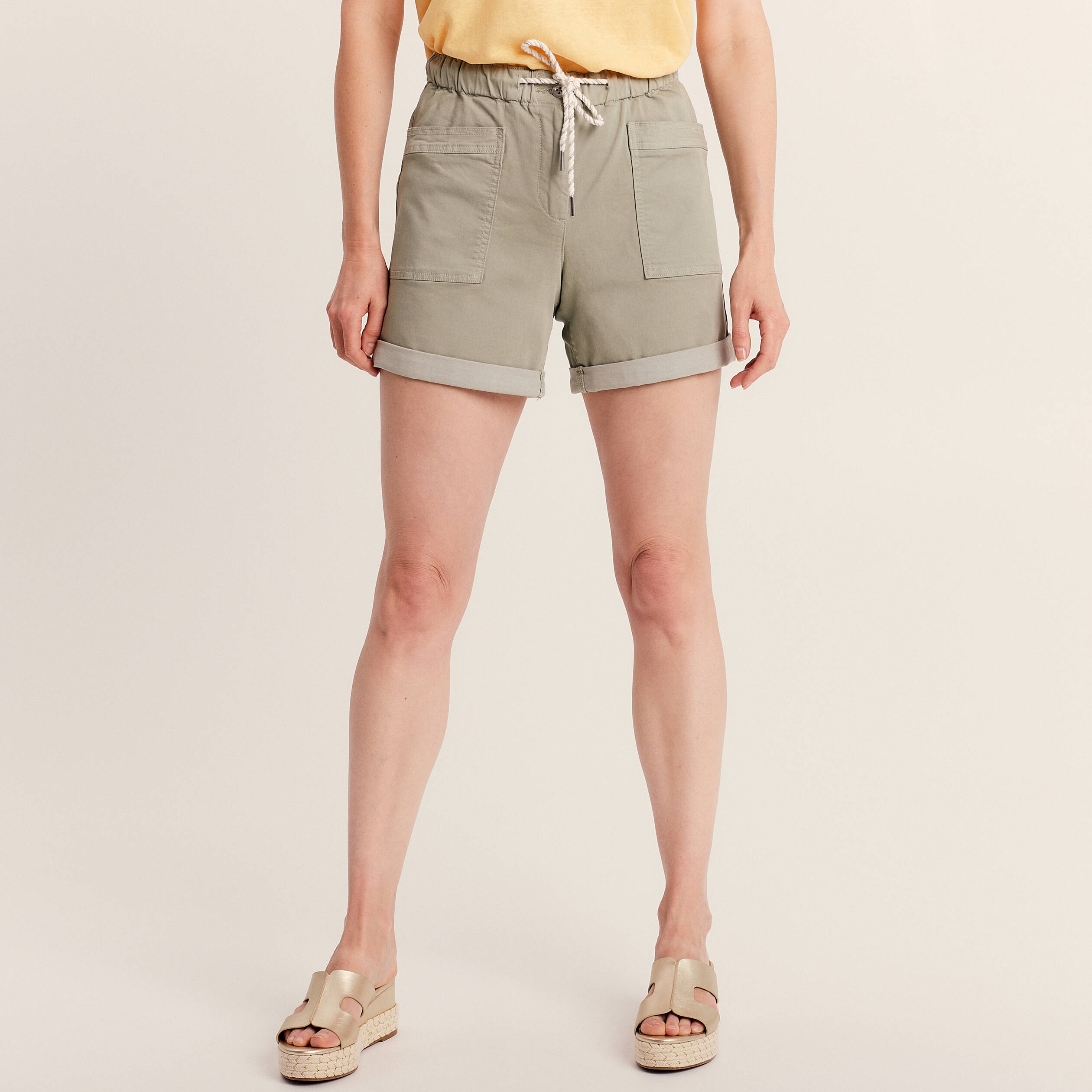 Short droit taille &eacute;lastiqu&eacute;e vert clair femme