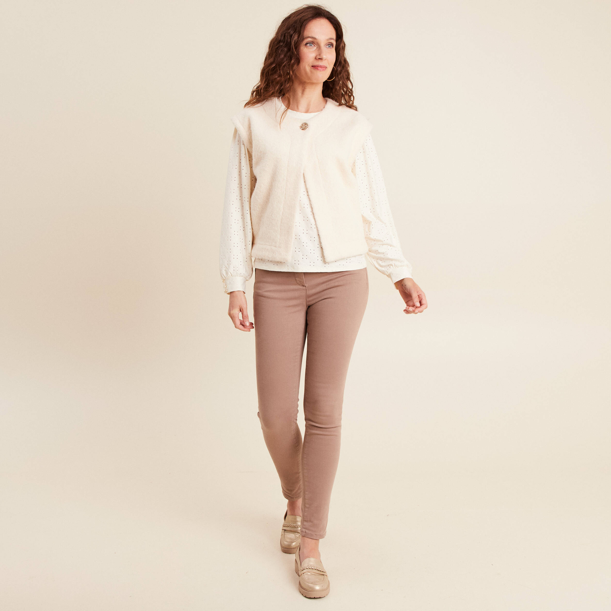 top dentelle col rond manches longues ecru femme Top dentelle col rond manches longues ecru femme