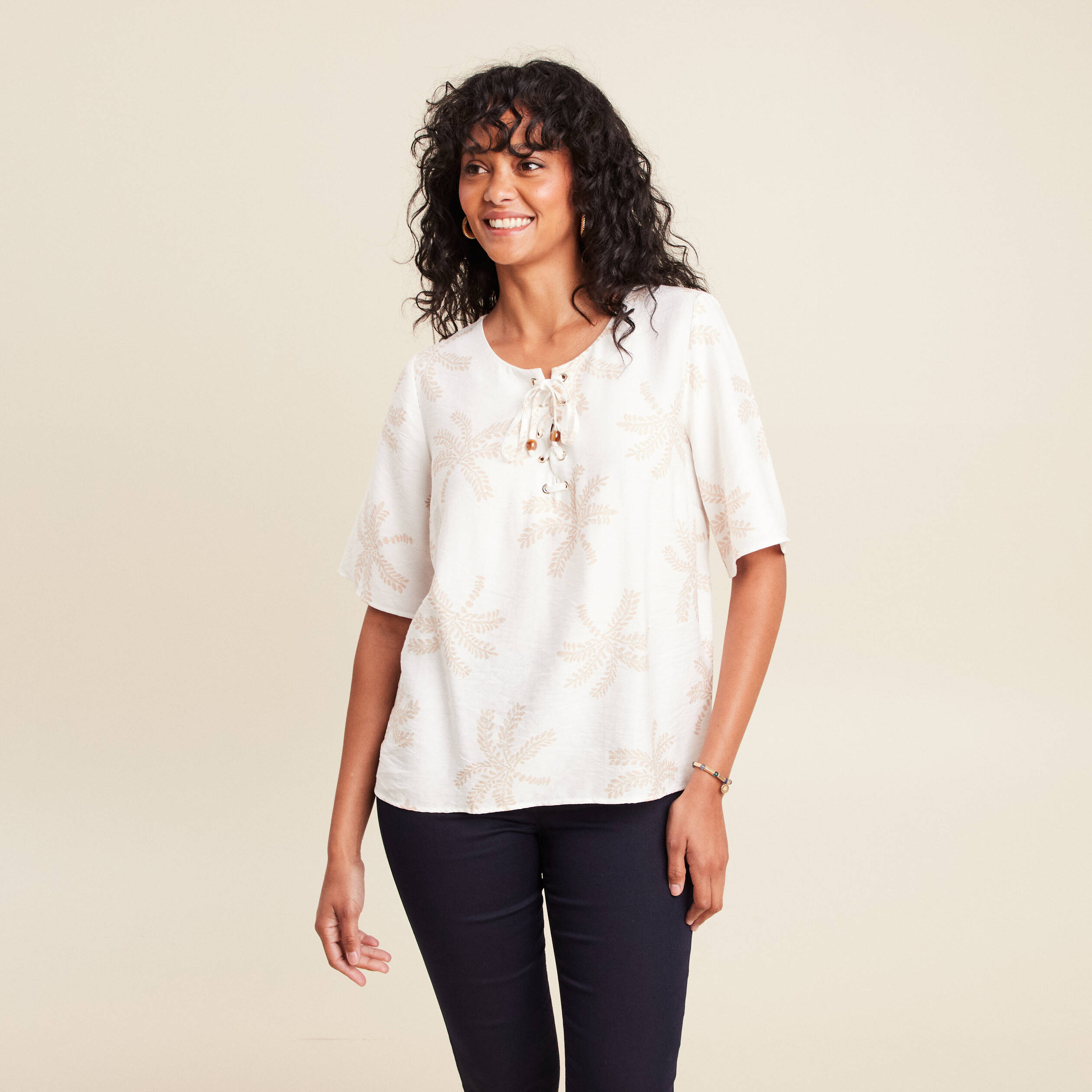 blouse crepe manches courtes beige femme Blouse crêpe manches courtes beige femme