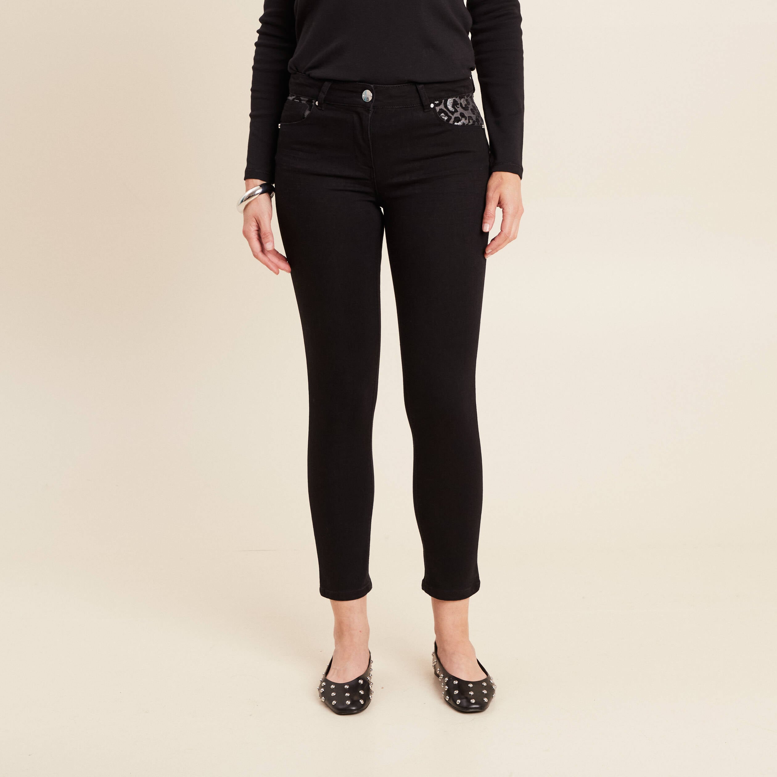 Pantalon ajust&eacute; taille bascul&eacute;e noir femme