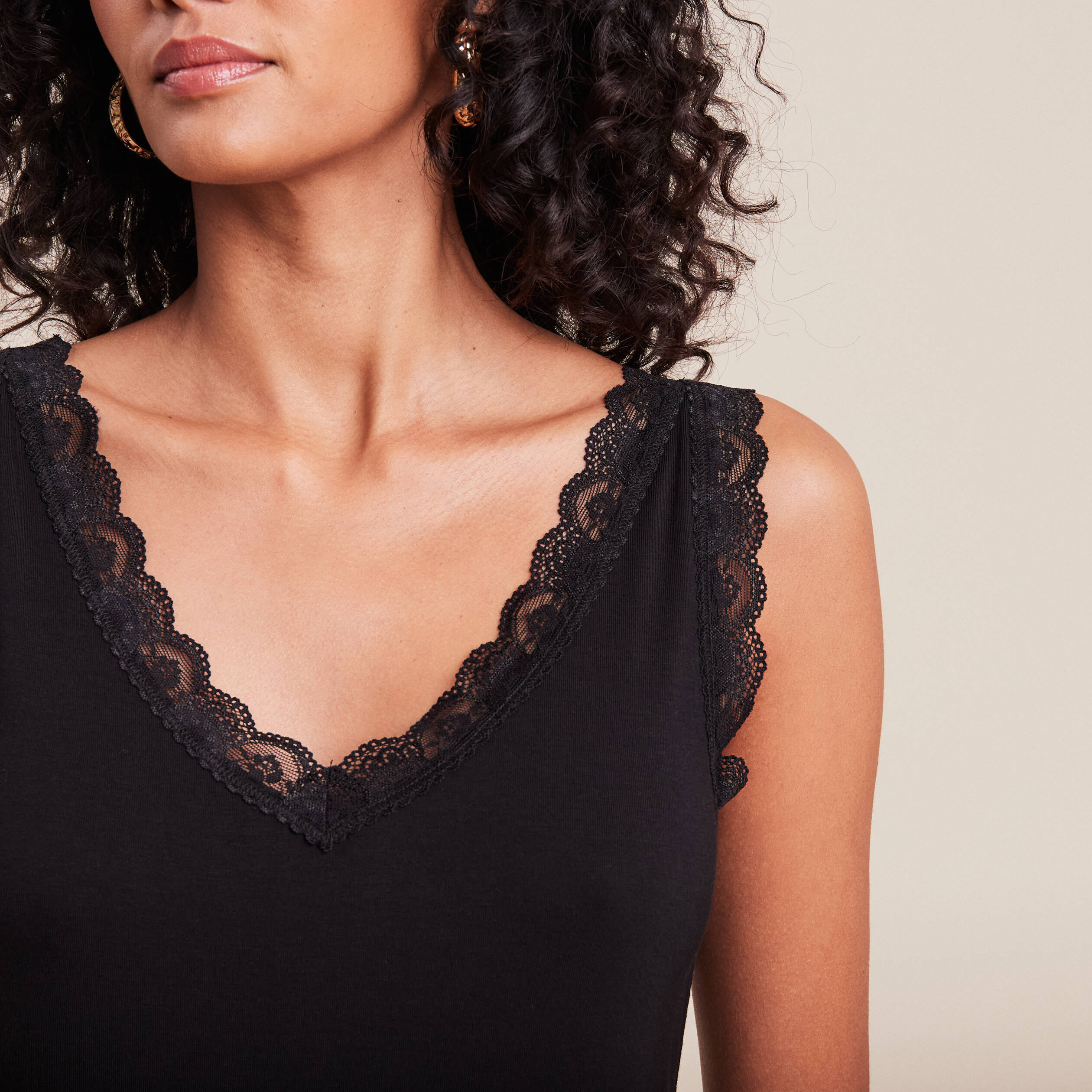Débardeur bretelles larges noir femme