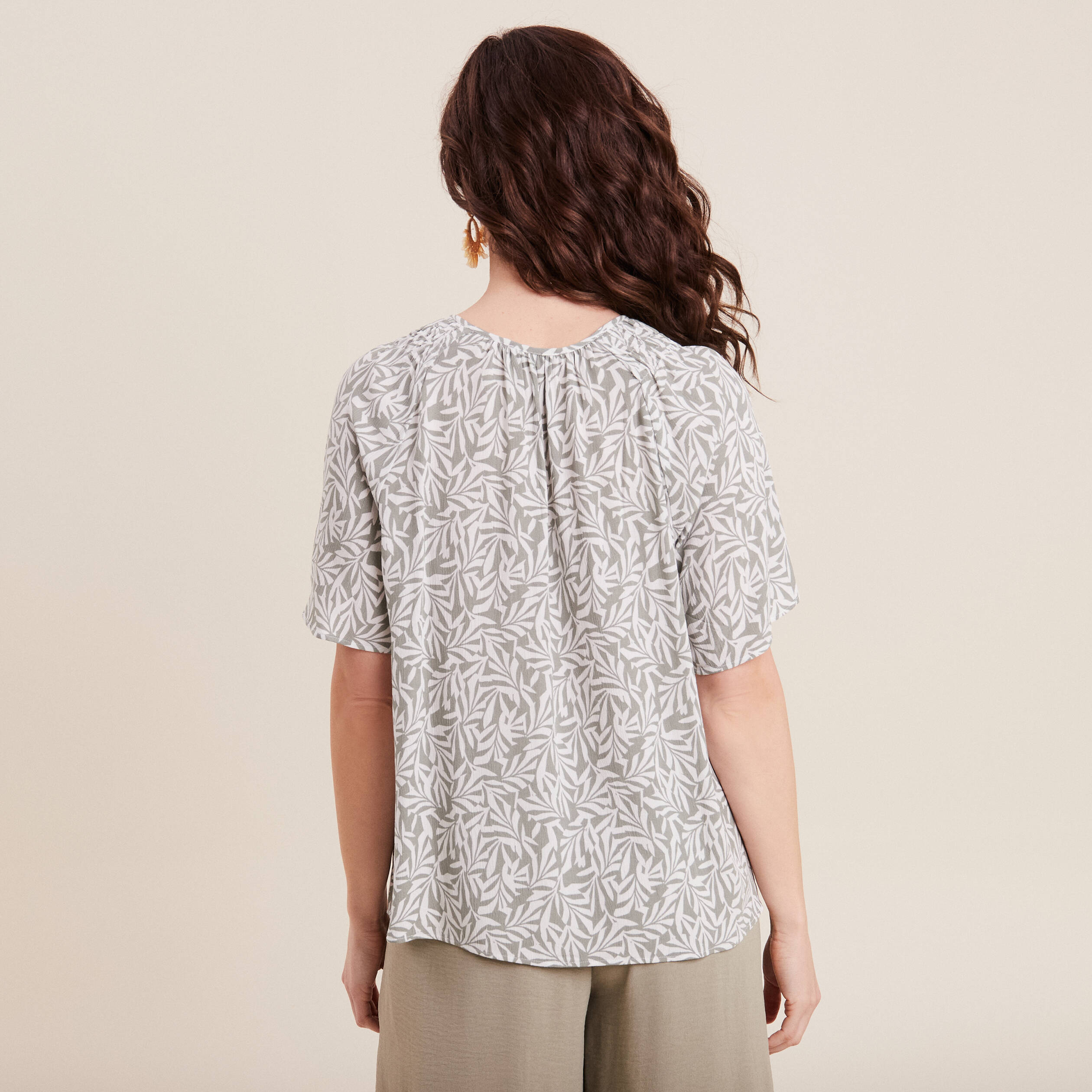 blouse manches courtes vert kaki femme Blouse manches courtes vert kaki femme