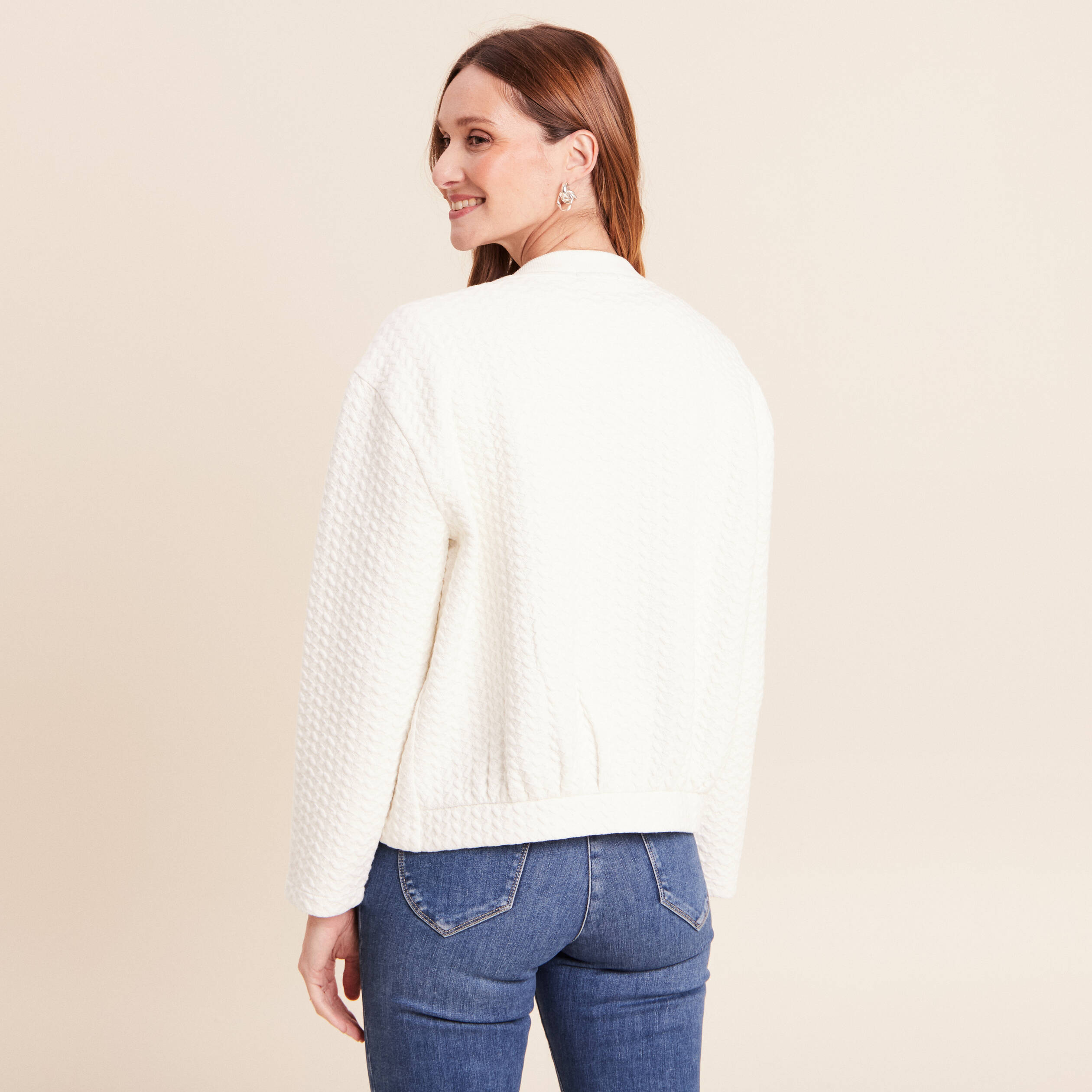 Gilet teddy bas resserr&eacute; manches longues ecru femme